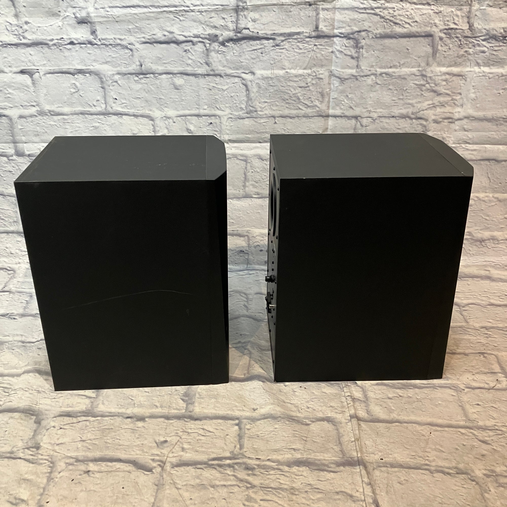 Adam Audio T8V Speaker Pair
