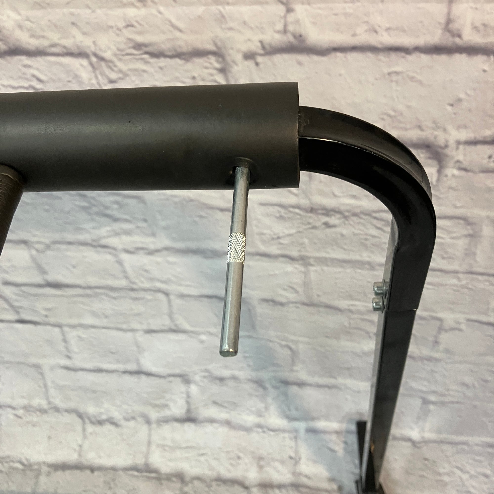 Unknown Five Guitar Stand