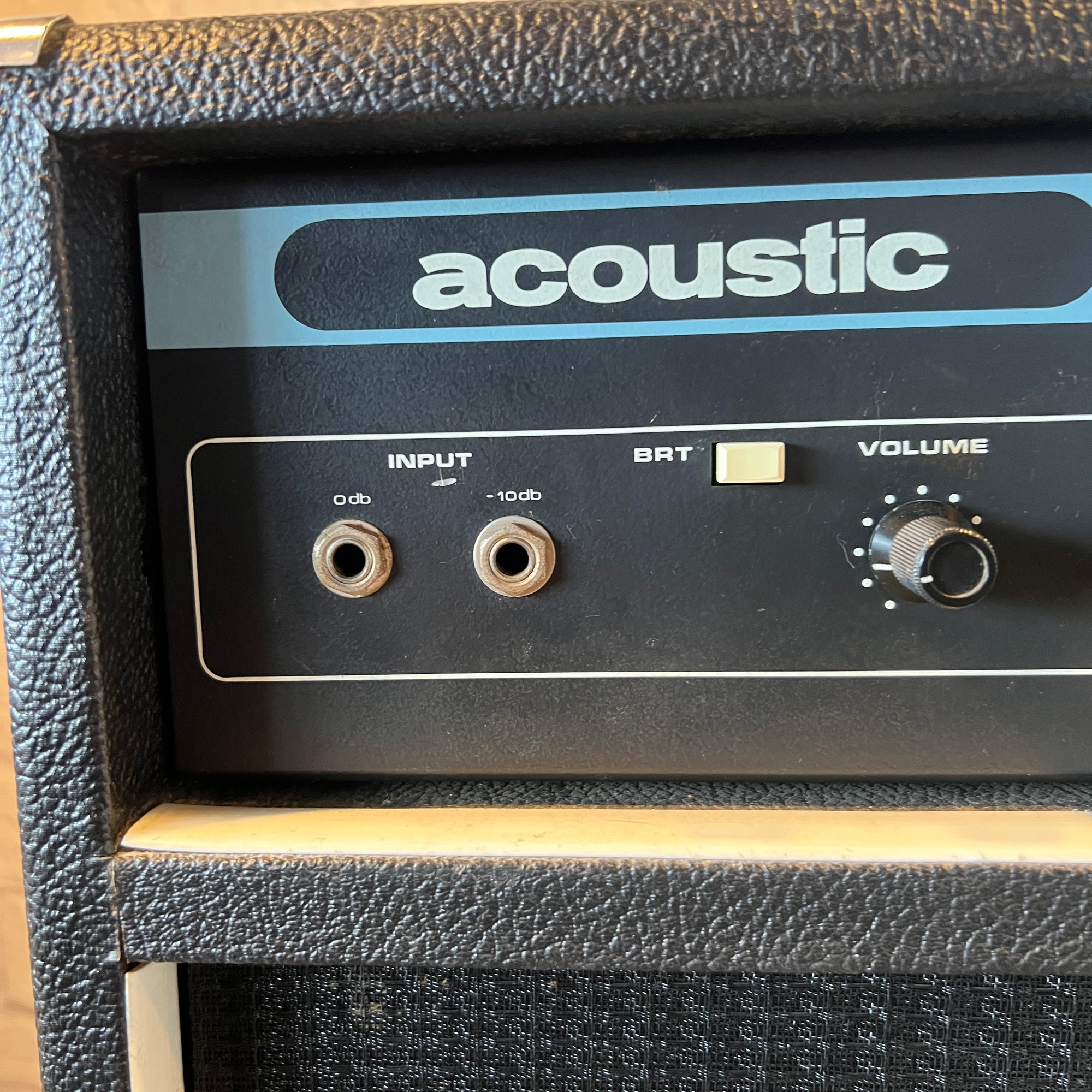 Acoustic Model 126 1x15 Bass Combo Amp Serviced