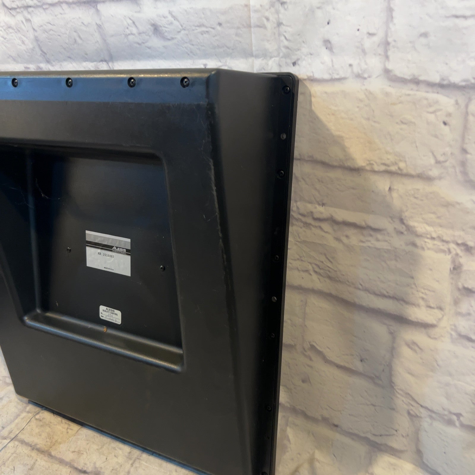 Alesis 1622 16 Channel Mixer