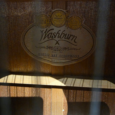 Washburn D10S12 Nat With Hard Case 12 String Acoustic Guitar
