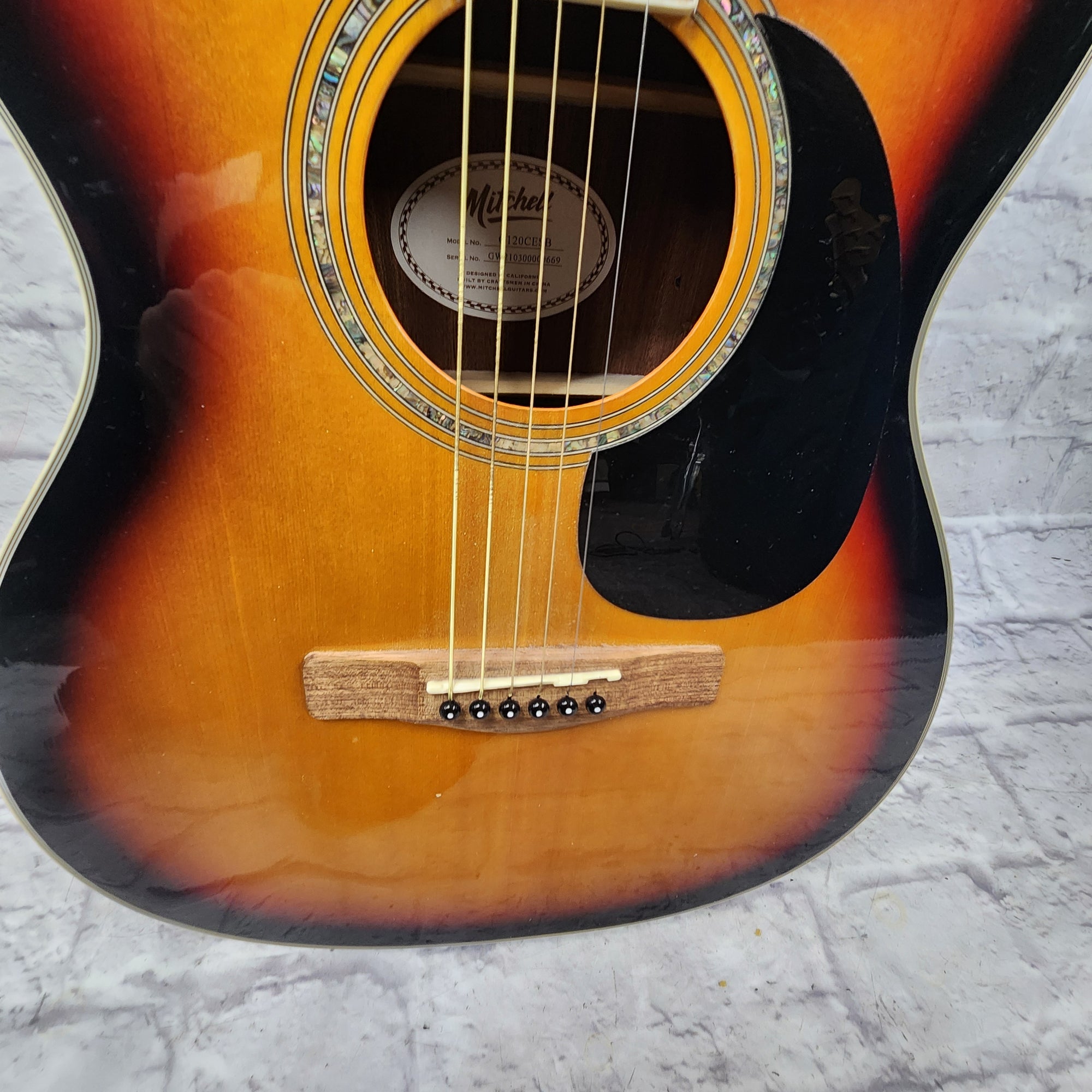 Mitchell O120CEWPM Cutaway Acoustic-Electric Guitar
