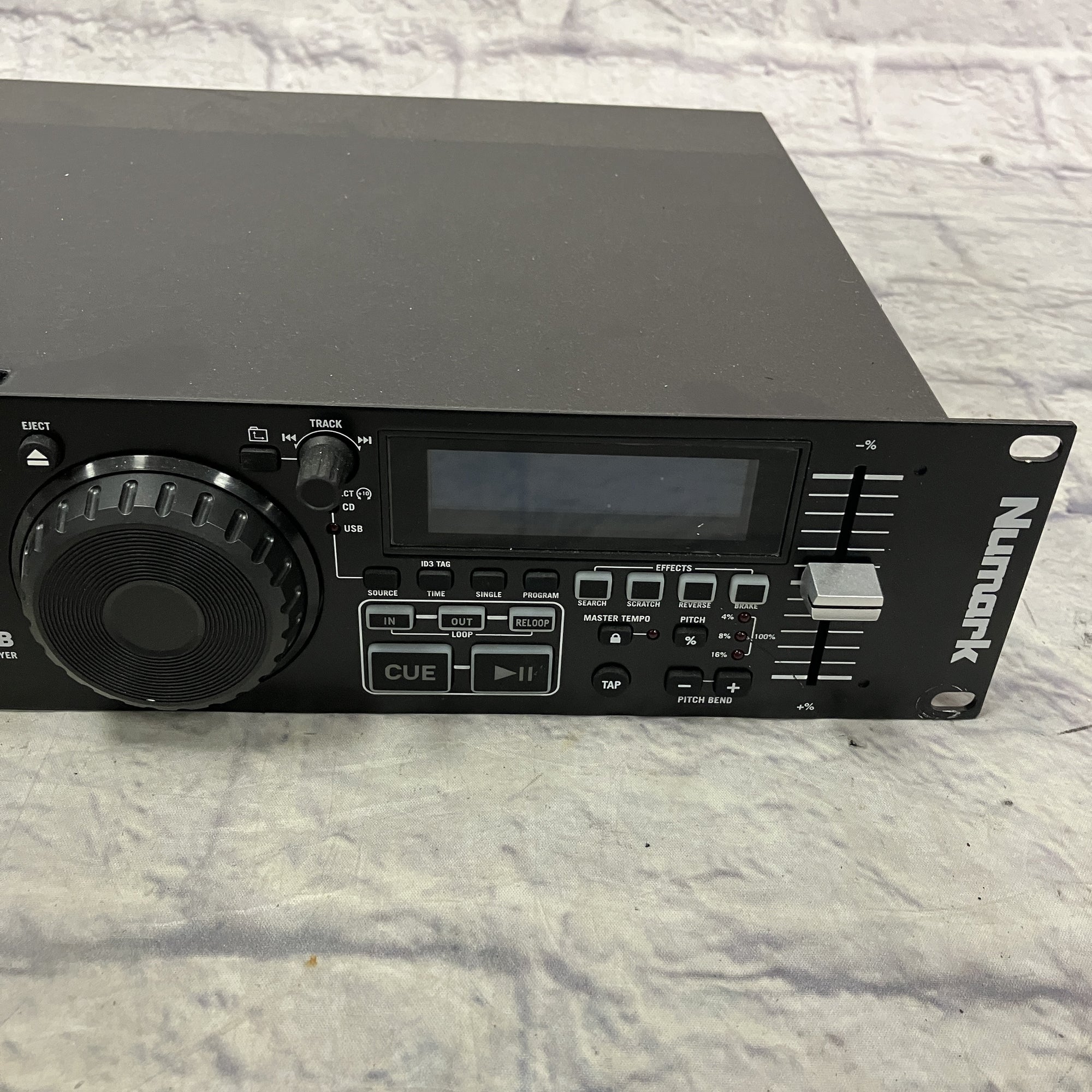 Numark MP103 USB DJ Rack
