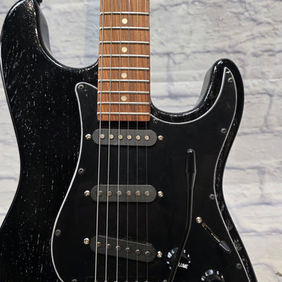Rafferty Guitars " Storm Rider" Black-Out Strat Electric Guitar
