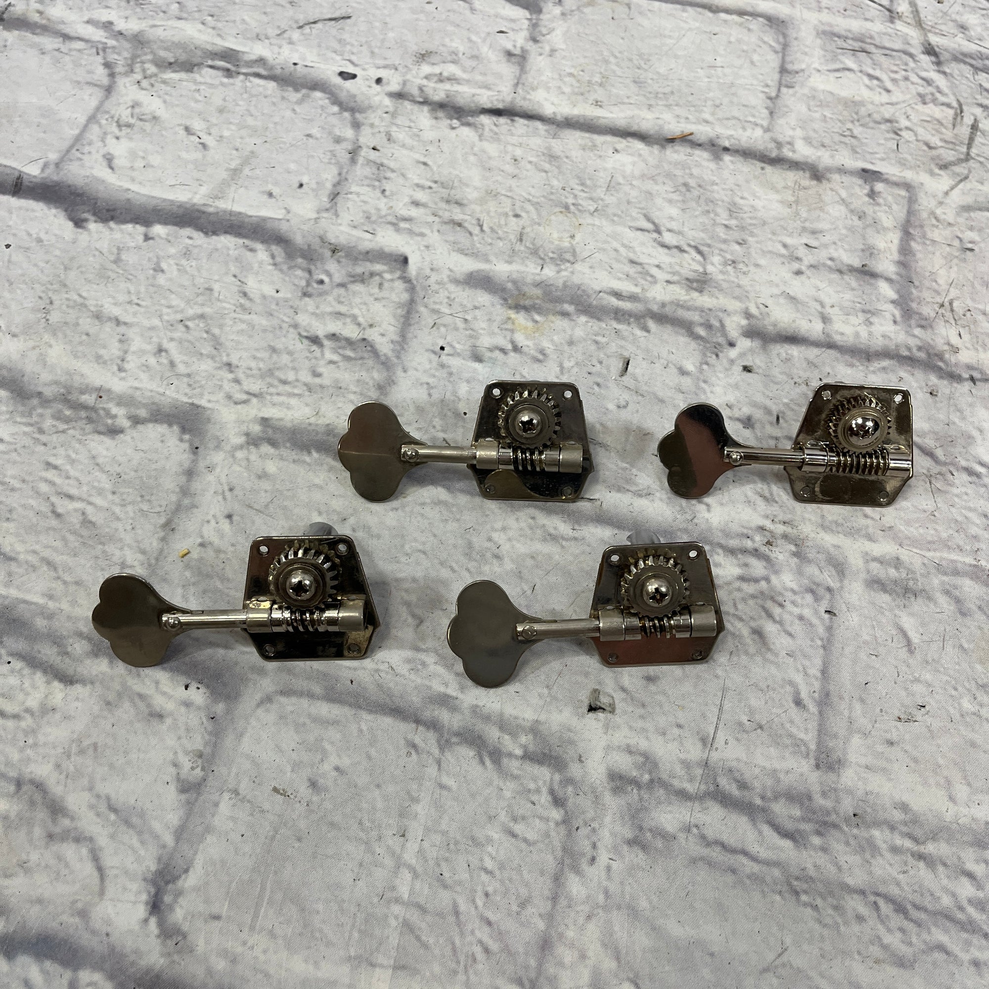 Fender Vintage 1960s Bass Tuner Set - Evolution Music