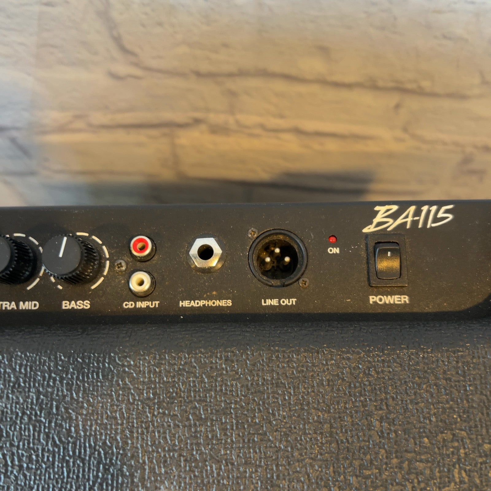 Ampeg BA115 V1 USA Made Bass Guitar Combo Amp