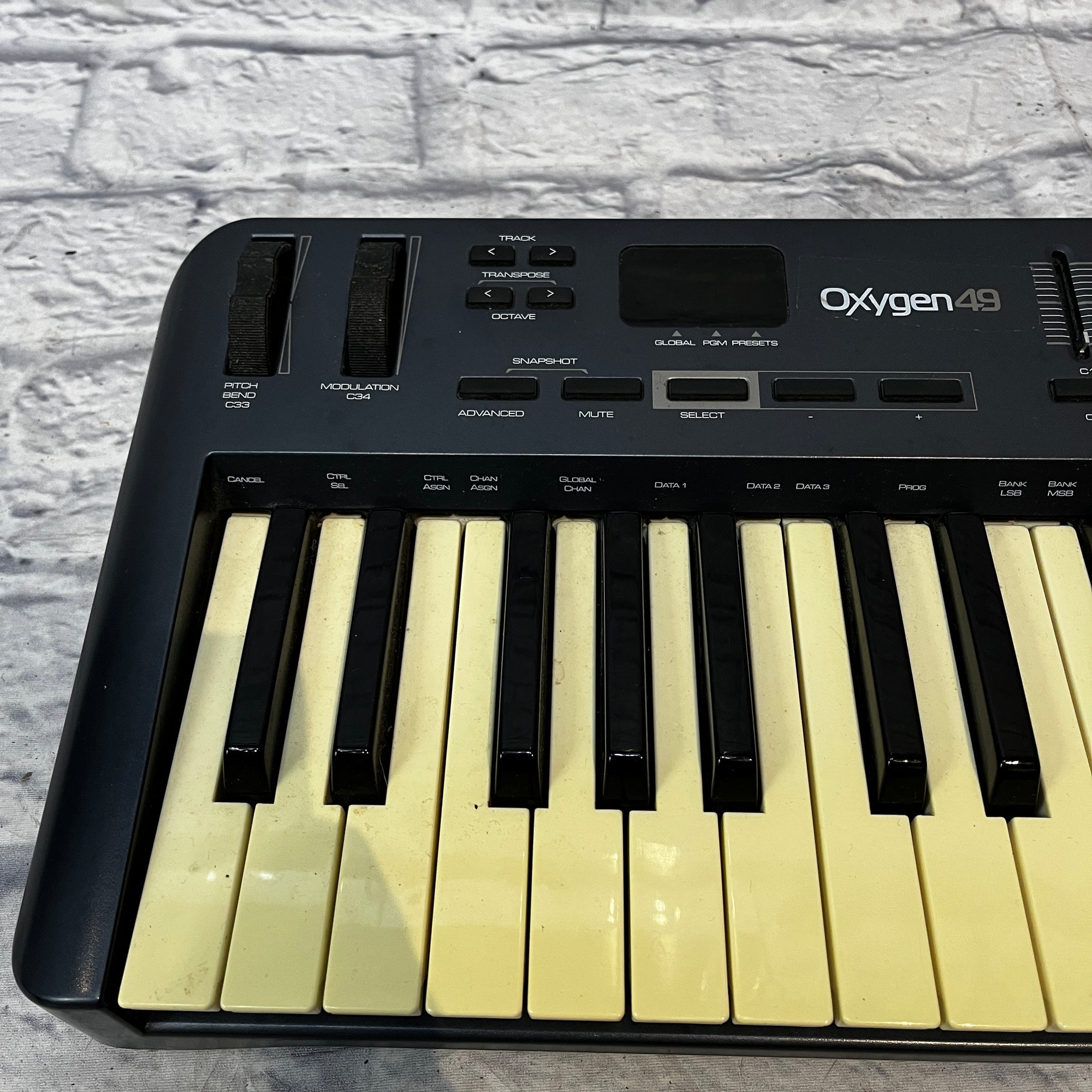 M Audio Oxygen 49 Midi Controller