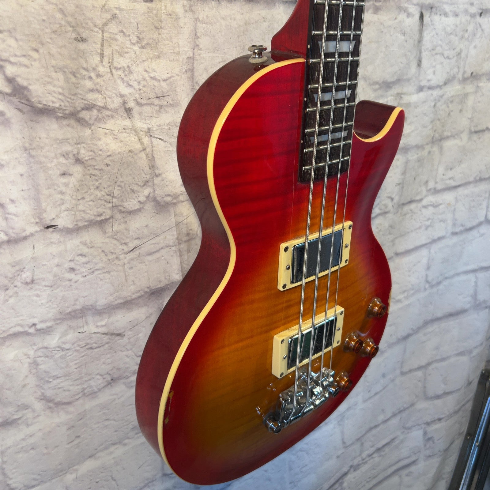 Epiphone Les Paul Bass 2001 Body Crack AS-IS
