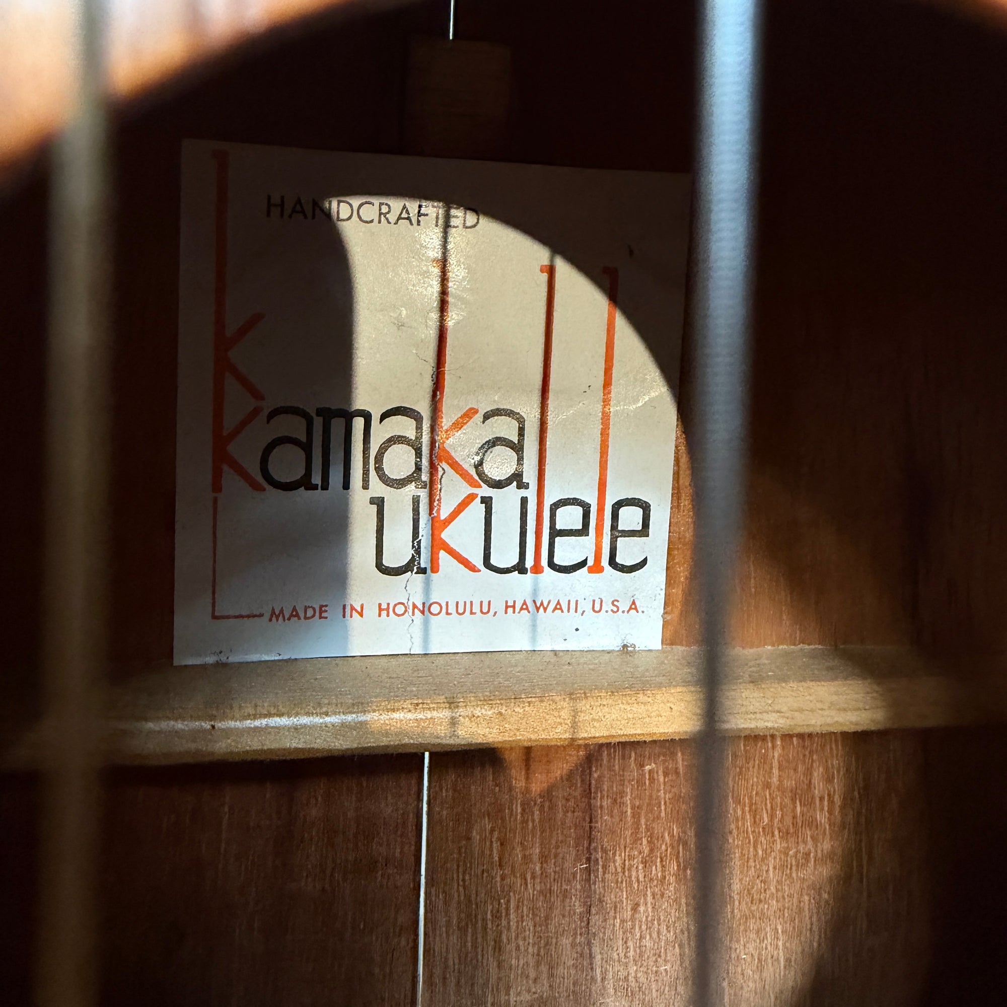 Kamaka Baritone Ukulele HF-4 - Vintage White Label w/ case - AS IS