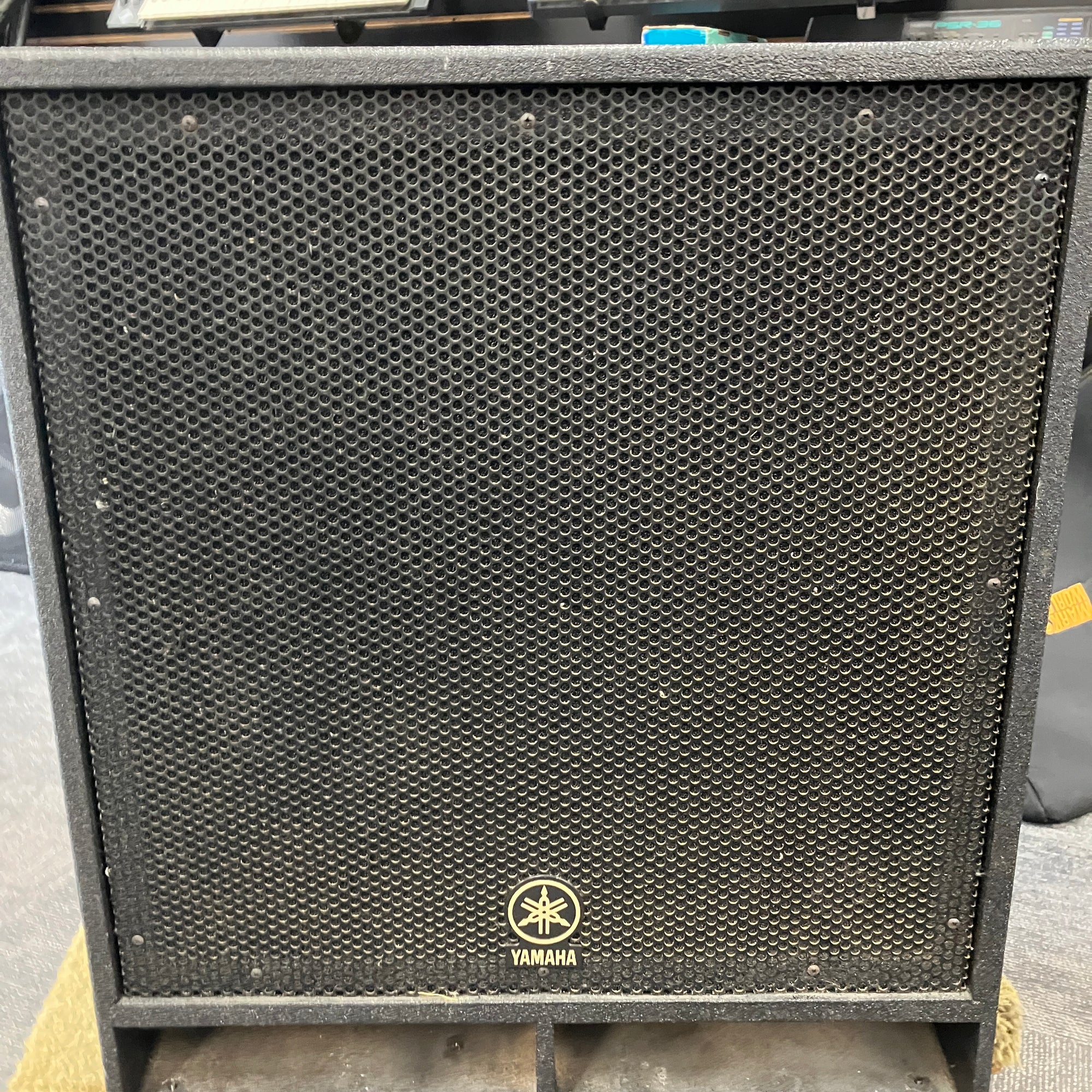 Yamaha CW118 18 Passive Subwoofer