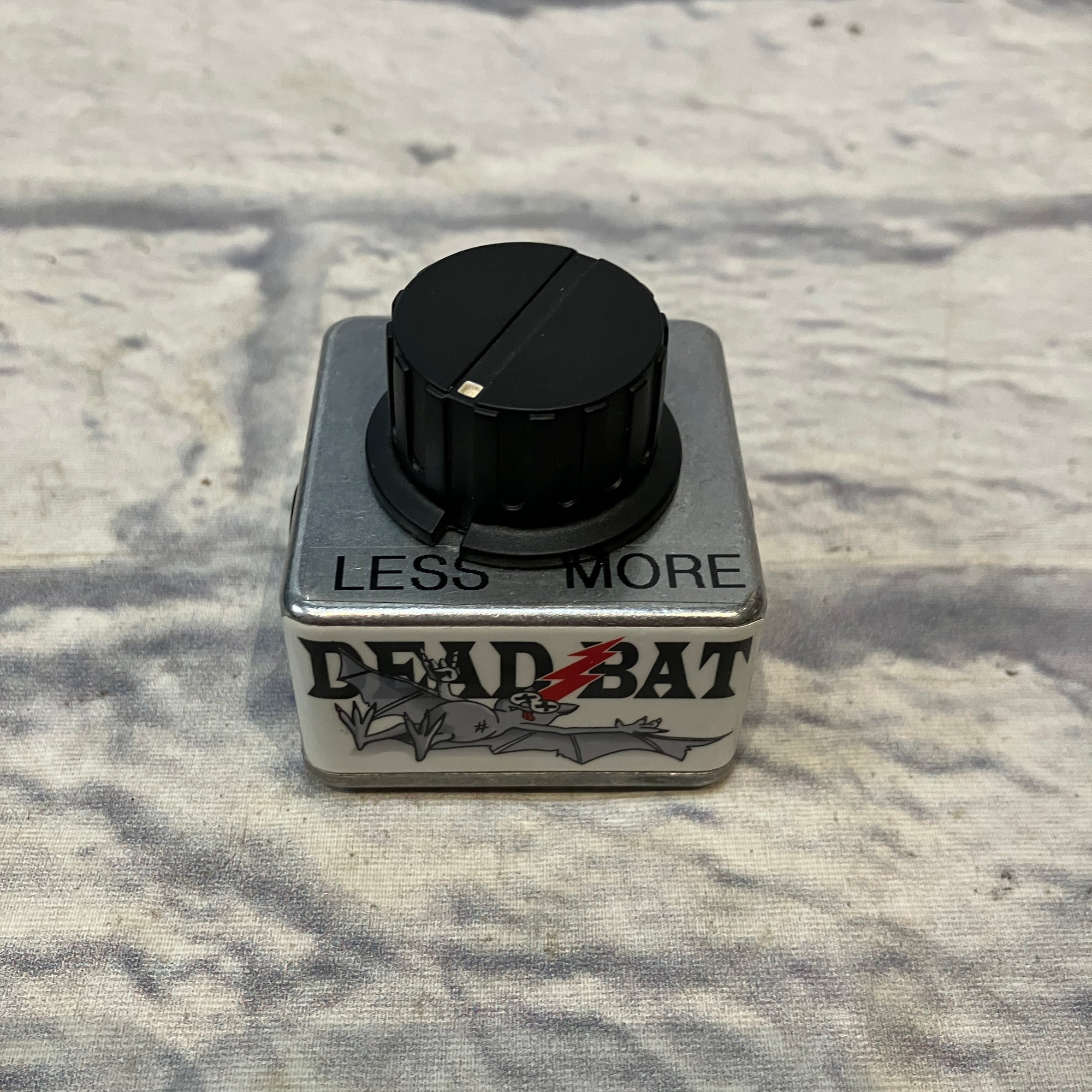 Alchemy Audio Dead Bat Dying Battery Simulator