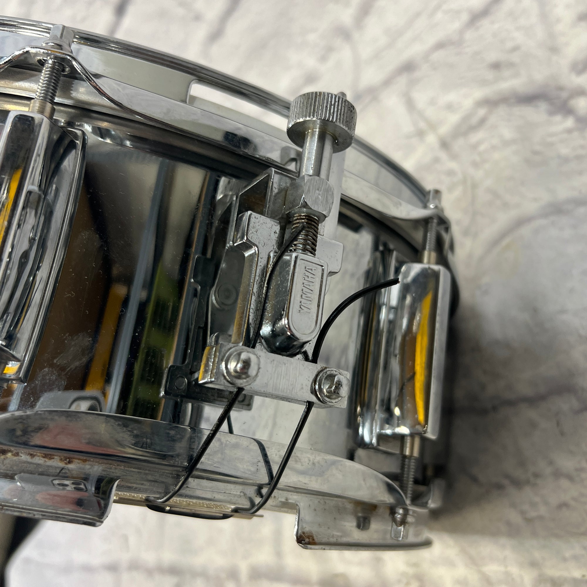 Yamaha SD-225 14x5 Chrome Snare Drum