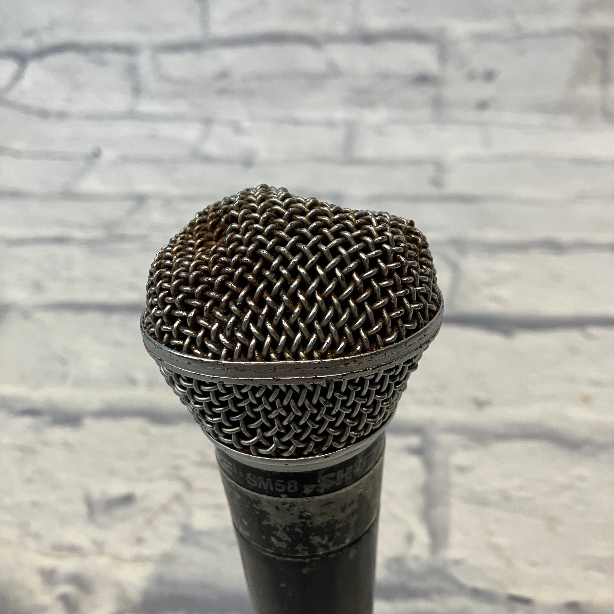 Shure SM58 Dynamic Microphone