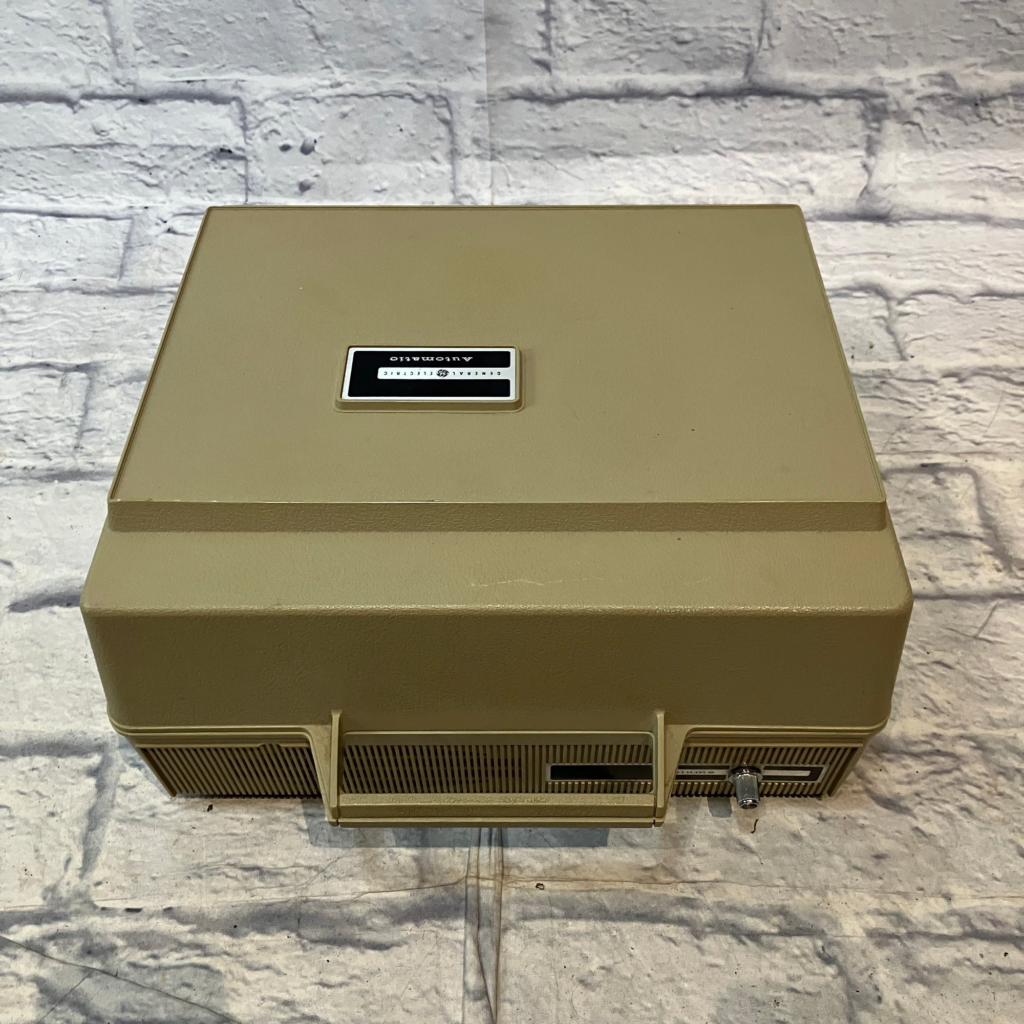 General Electric Portable Automatic Record Player