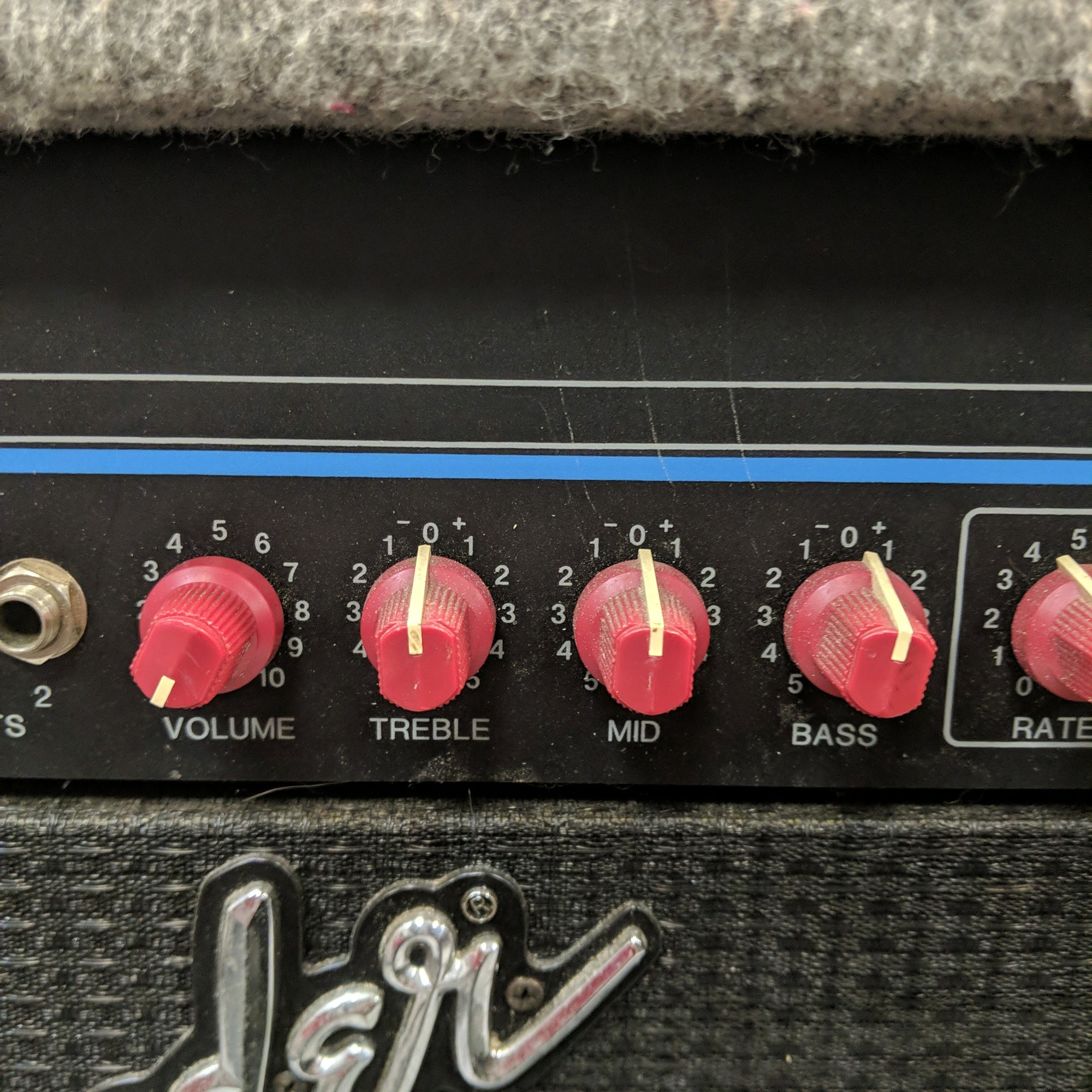 Fender M-80 1x15 Bass Combo Amp Bass