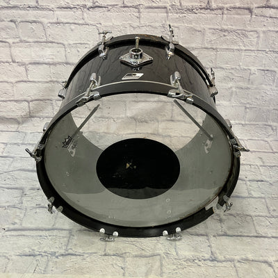 Ludwig Rocker Series Black 22 x 13 Inch Bass Drum