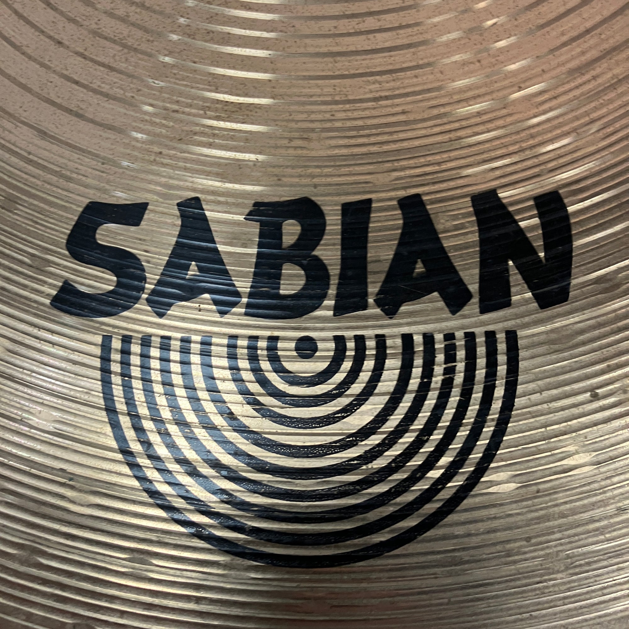 Sabian B8X 18 Inch Medium Crash