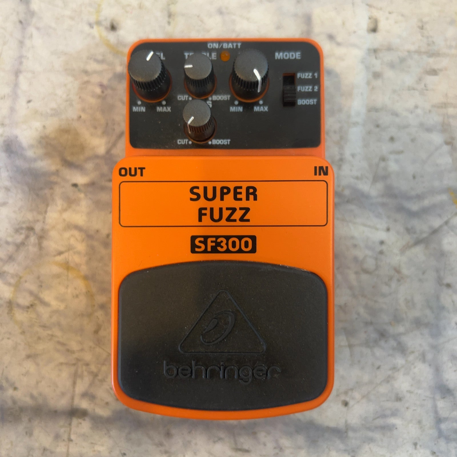 Behringer SF300 Fuzz Pedal