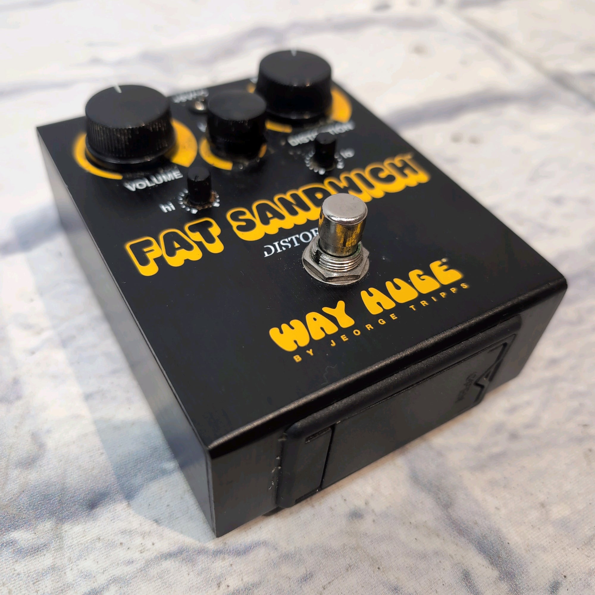 WAY HUGE 【FAT SANDWICH】 Way Huge Fat Sandwich Harmonic Saturator Distortion Pedal