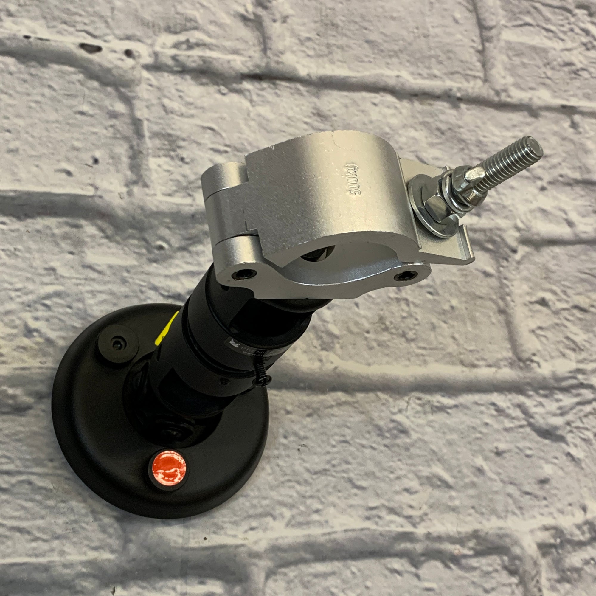 ViewSonic Pro8600 Ultrahigh Brightness Networkable XGA DLP Projector