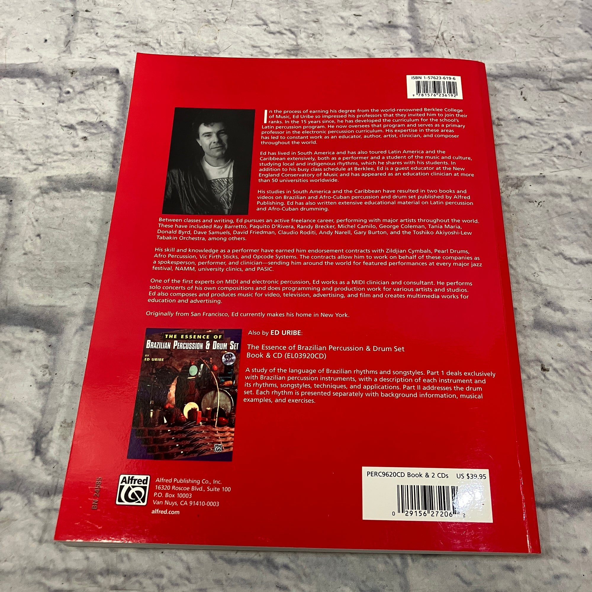 Alfred The Essence of Afro-Cuban Percussion & Drum Set with 2 CDs