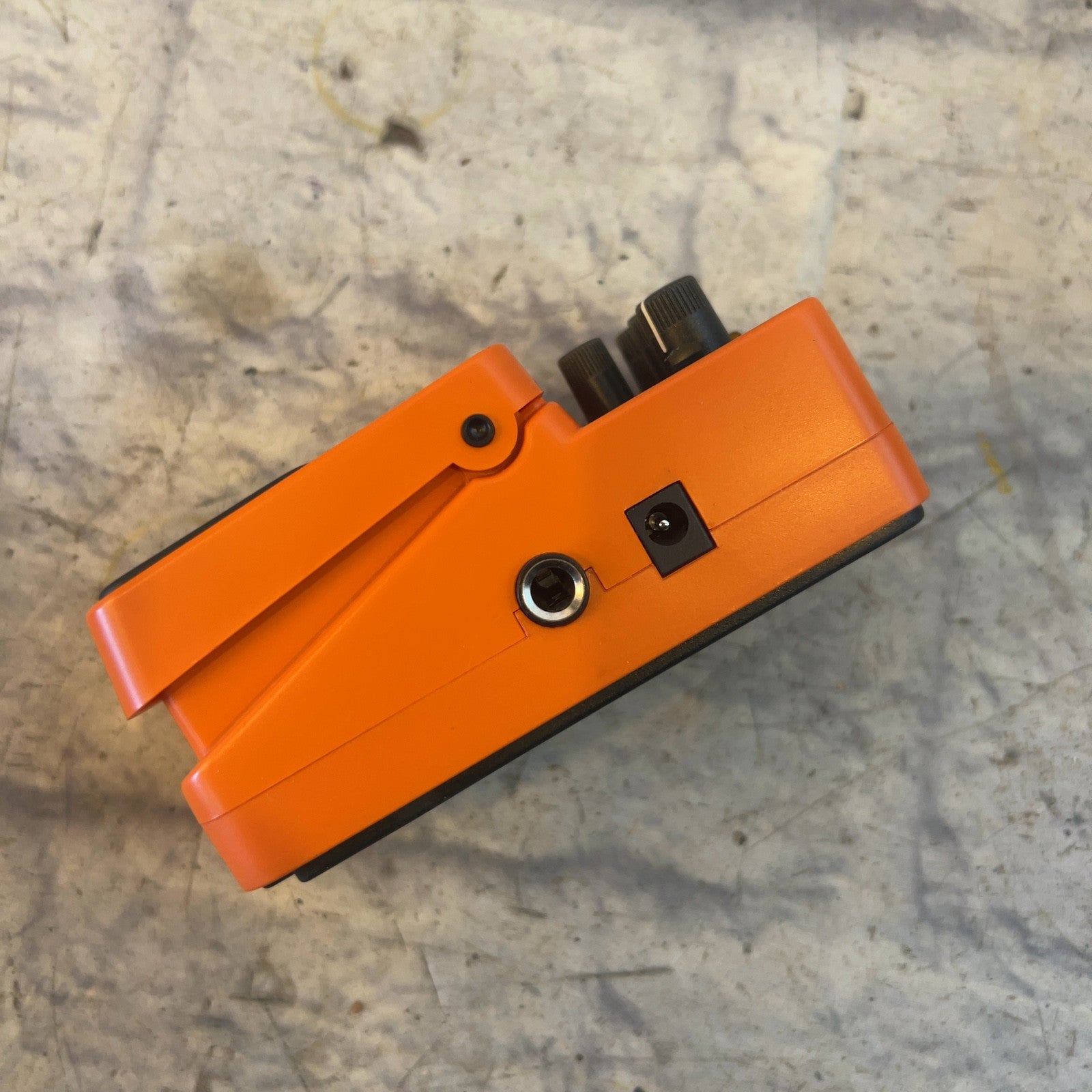 Behringer SF300 Fuzz Pedal