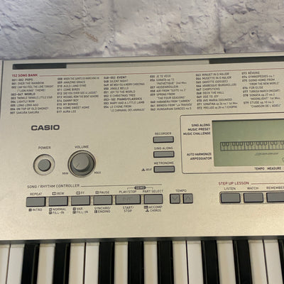 Casio LK-280 Electric Keyboard Piano