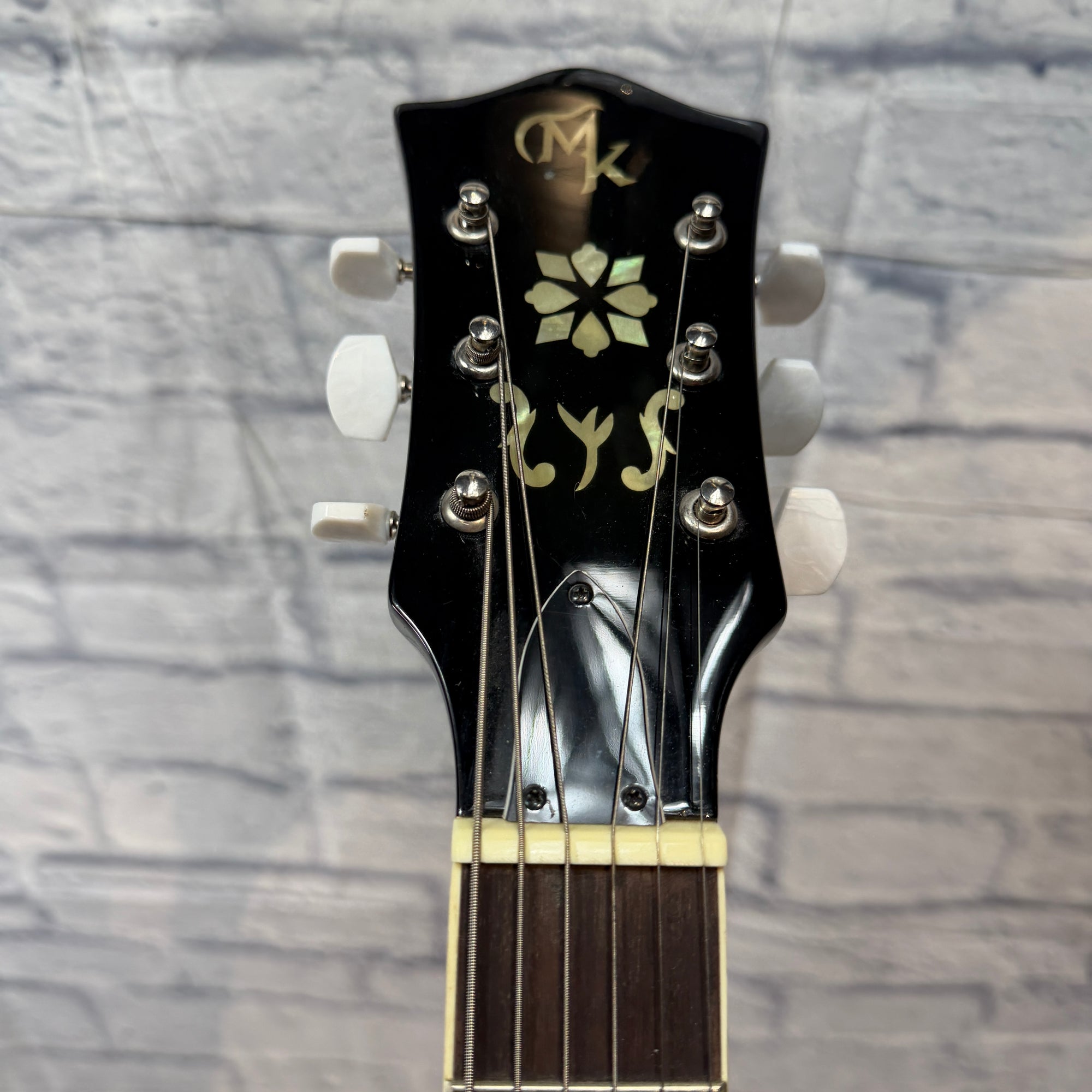 Michael Kelly 6 String Banjitar Banjo Guitar w/ case