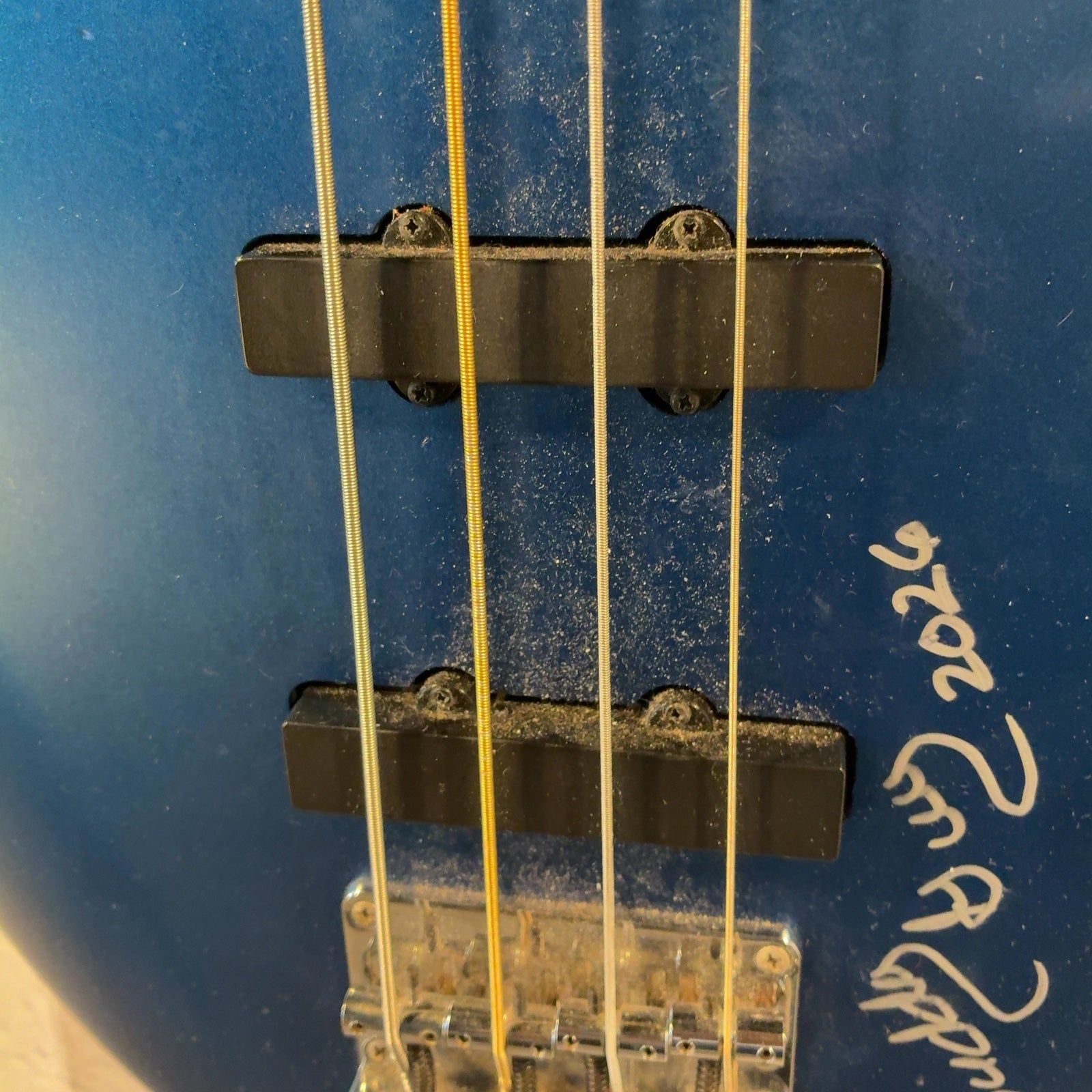 Yamaha BB-404 Signed by Buddy Guy 4 String Bass Guitar