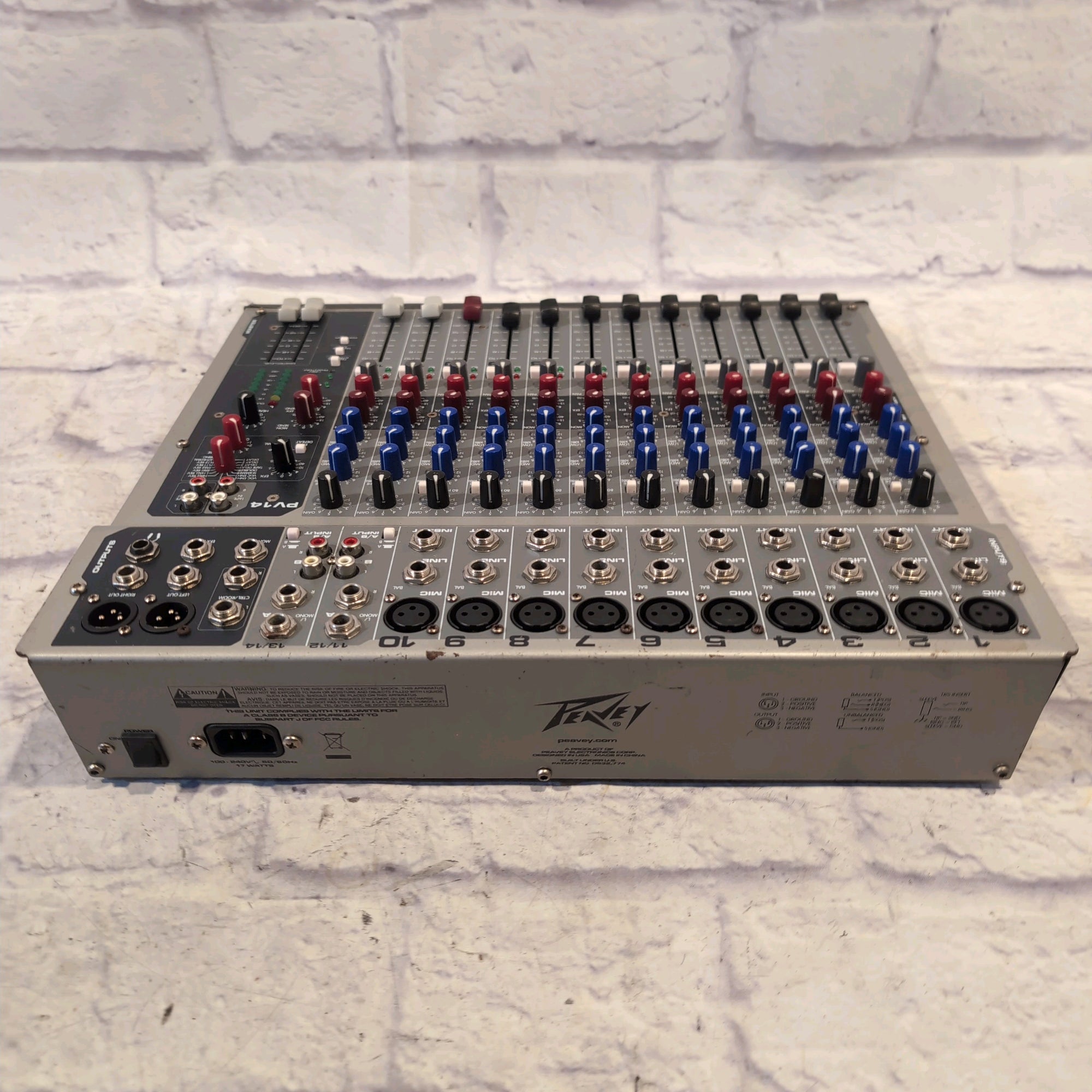 Peavey PV 14 Channel Mixer