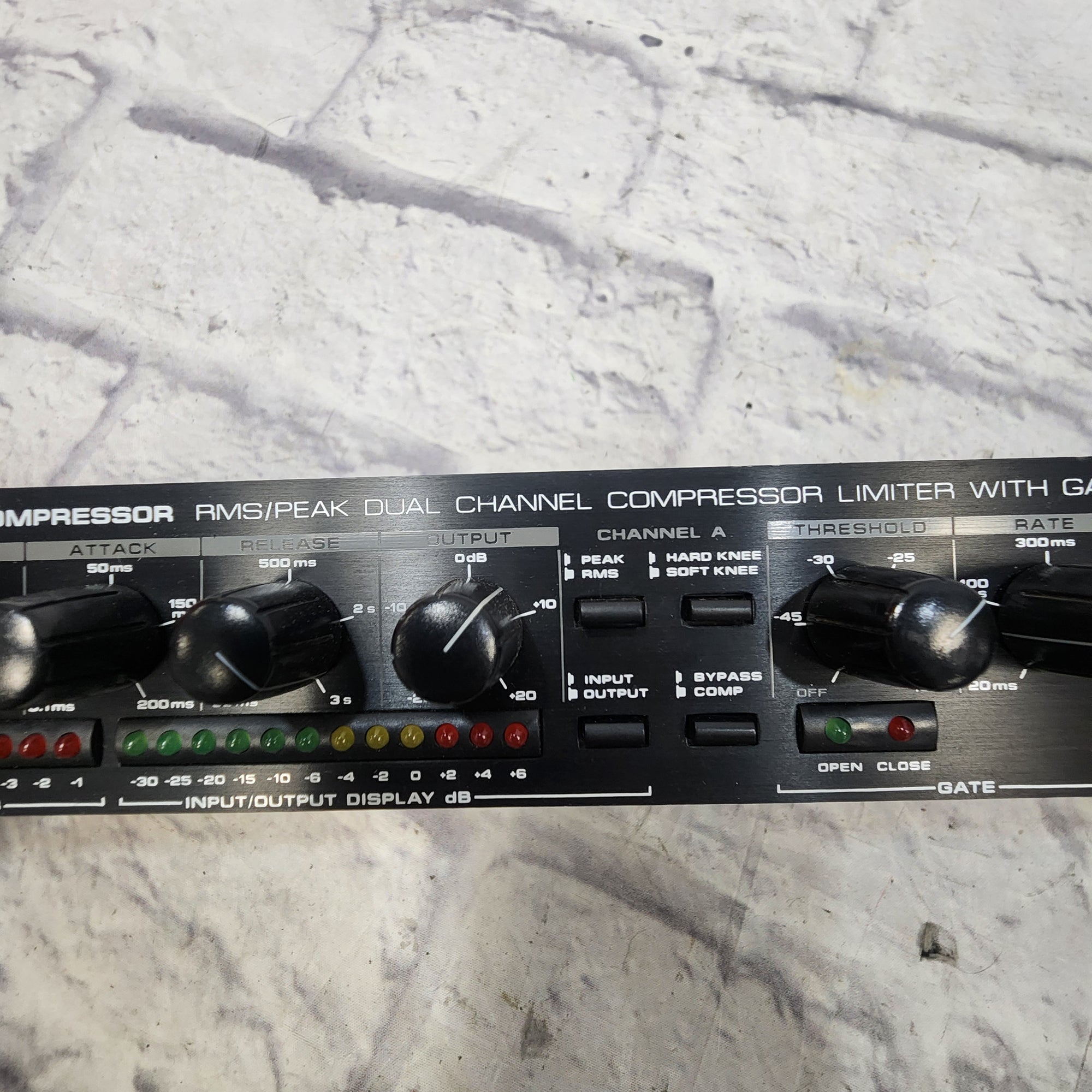 Alesis 3630 Rack Compressor