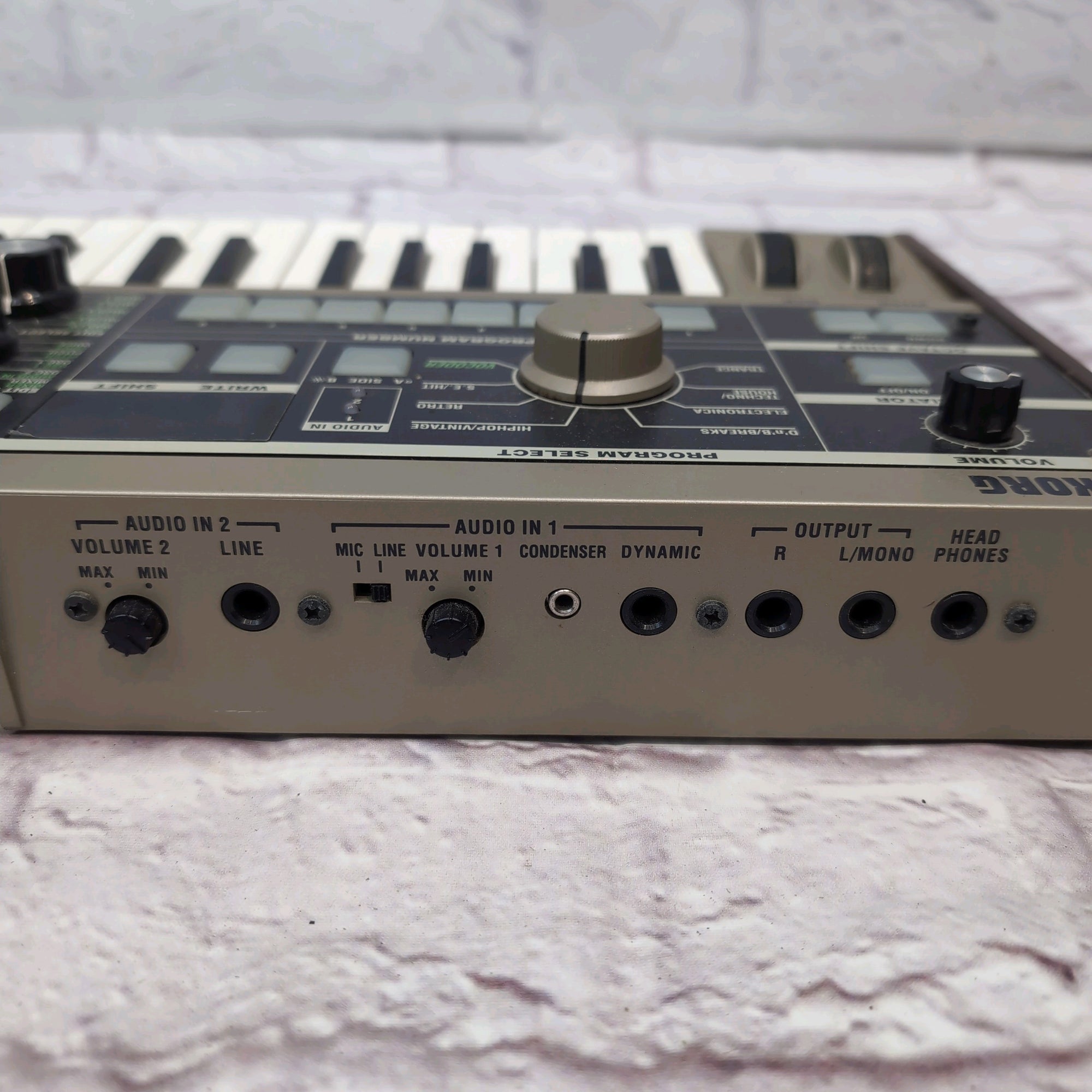 Korg microKORG 37-Key Synthesizer/Vocoder