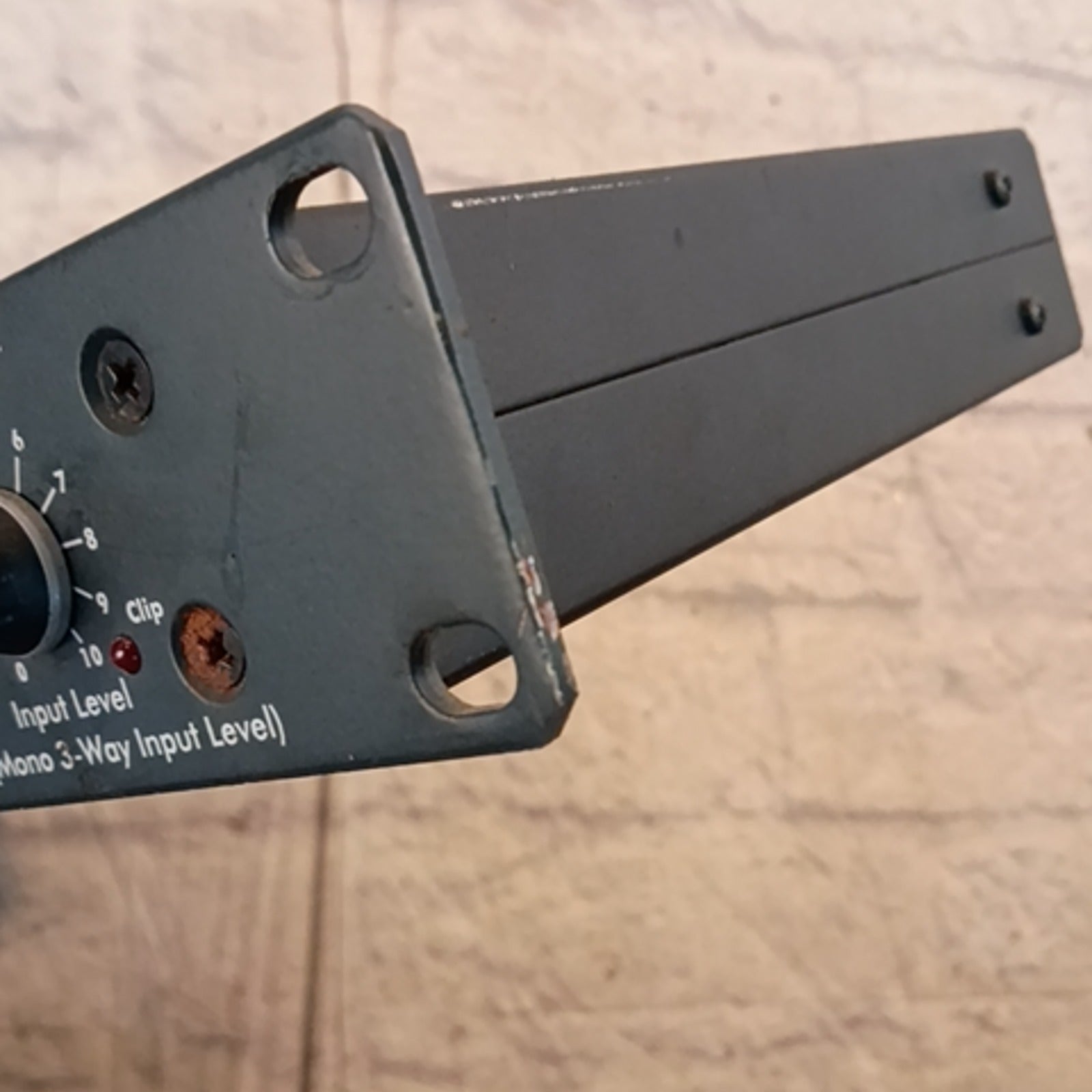 Ashly XR-1001 crossover unit Crossovers