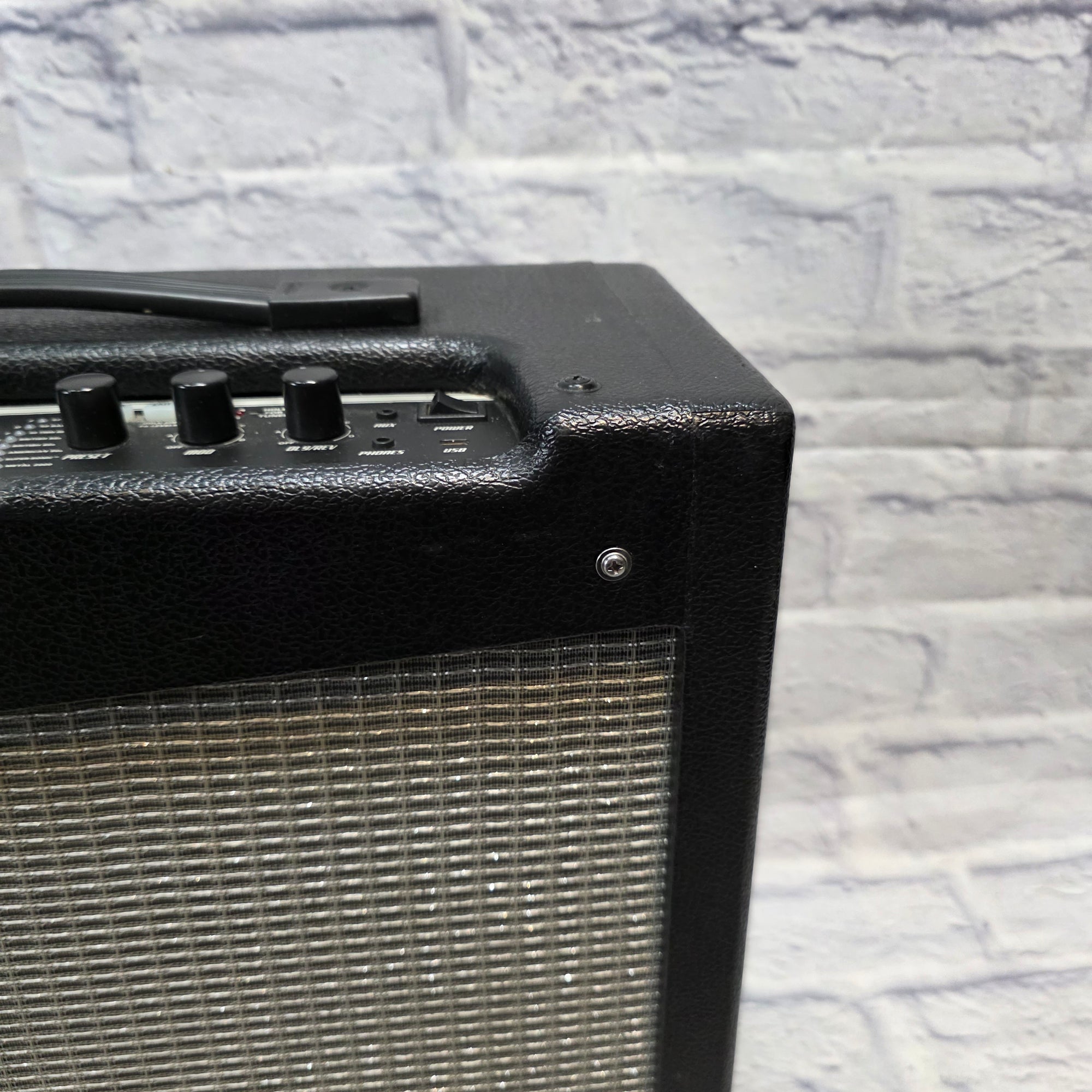 Fender  Mustang v.2 Guitar Combo Amp