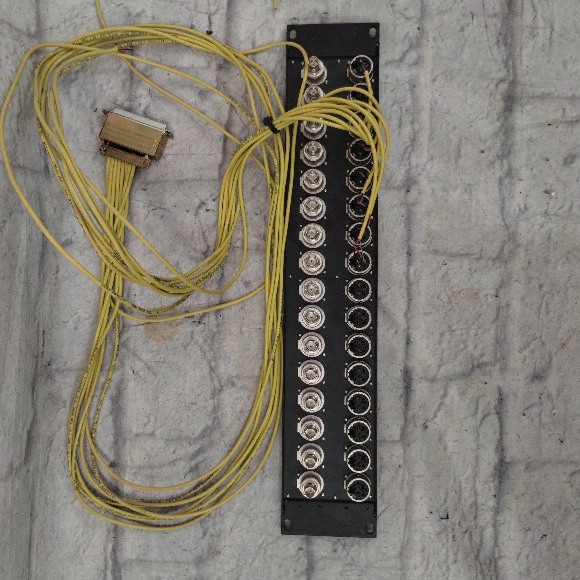 Canare SPDIF/XLR Rack Patchbay