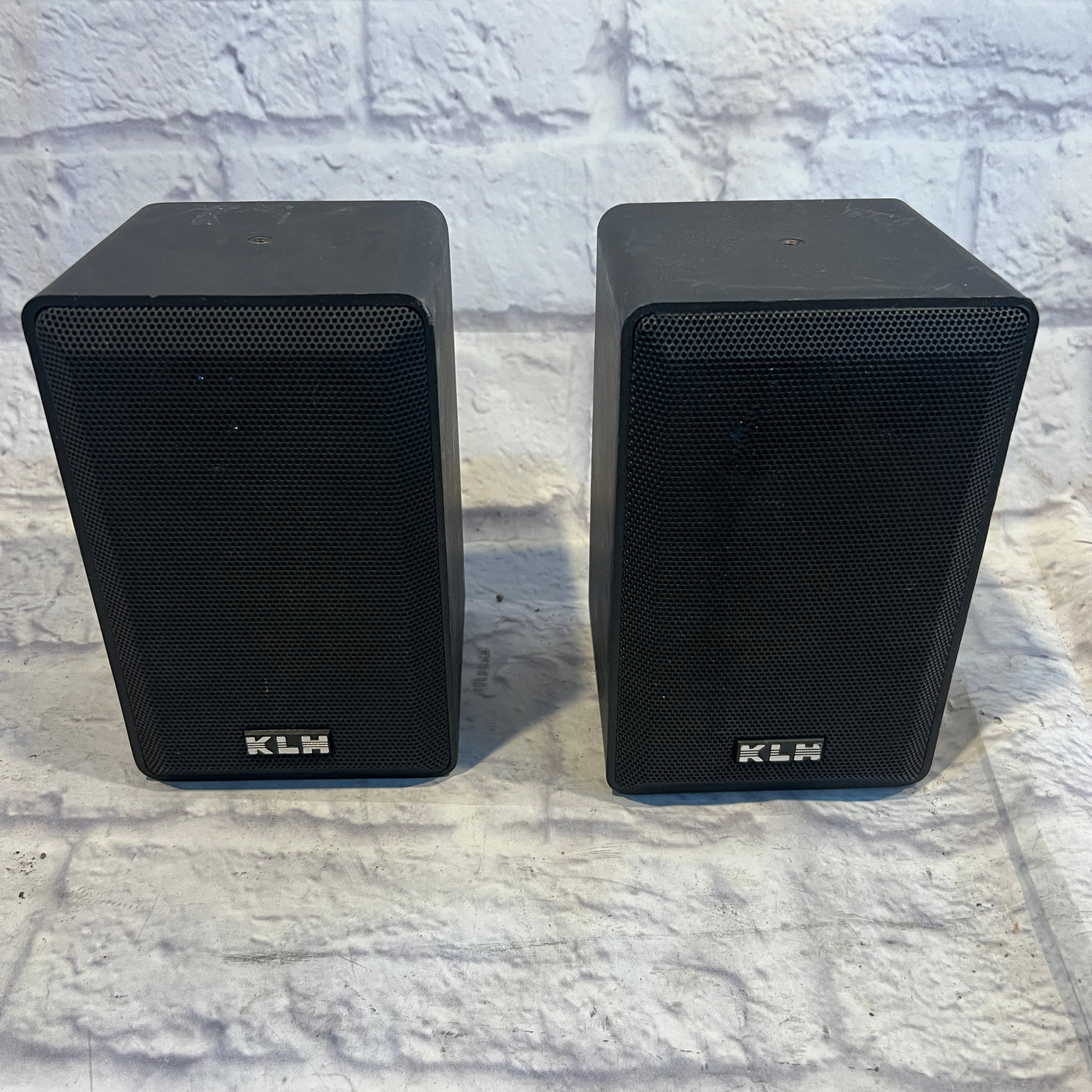 KLH Audio 970A Indoor Outdoor Speaker Pair