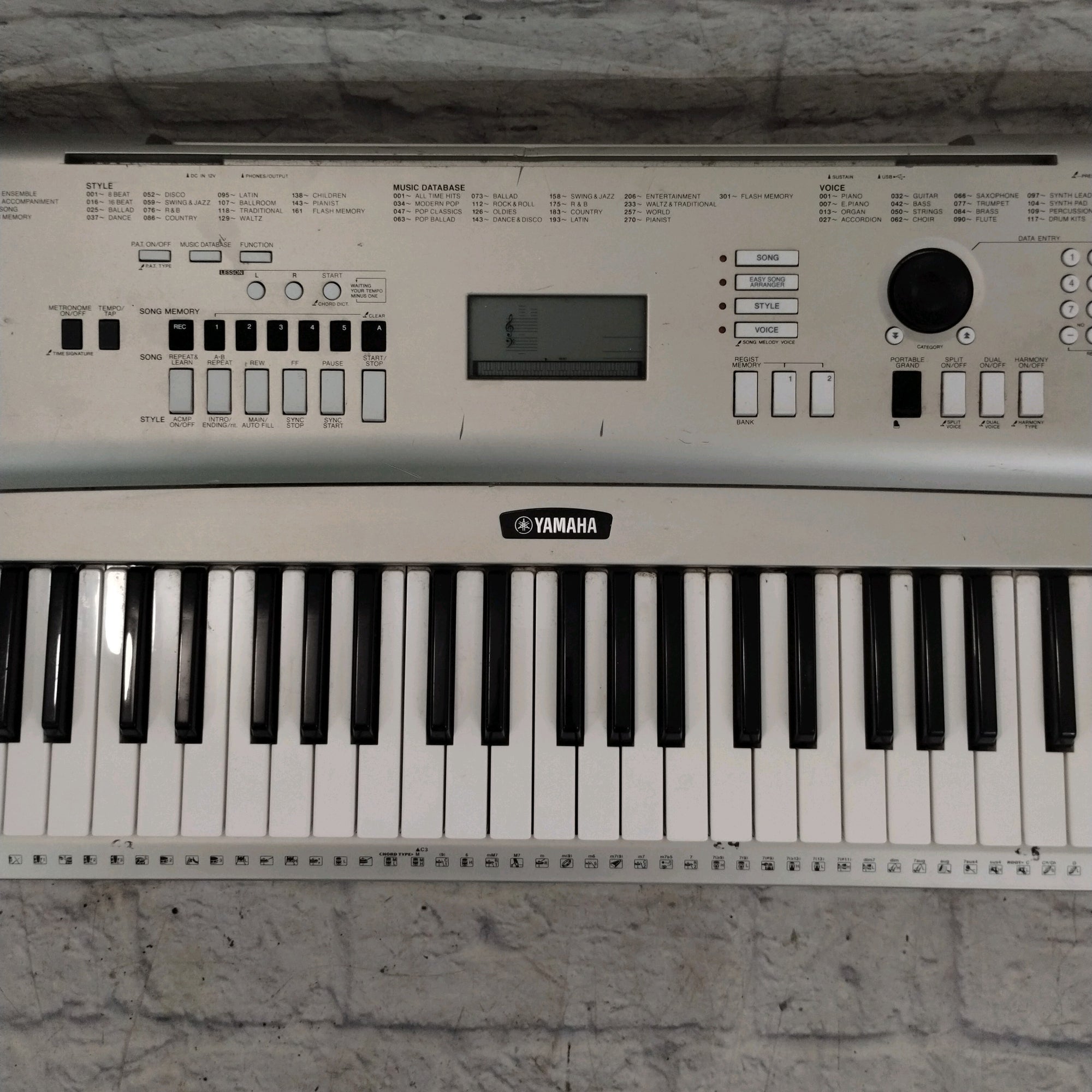 Yamaha YPG-235 Keyboard