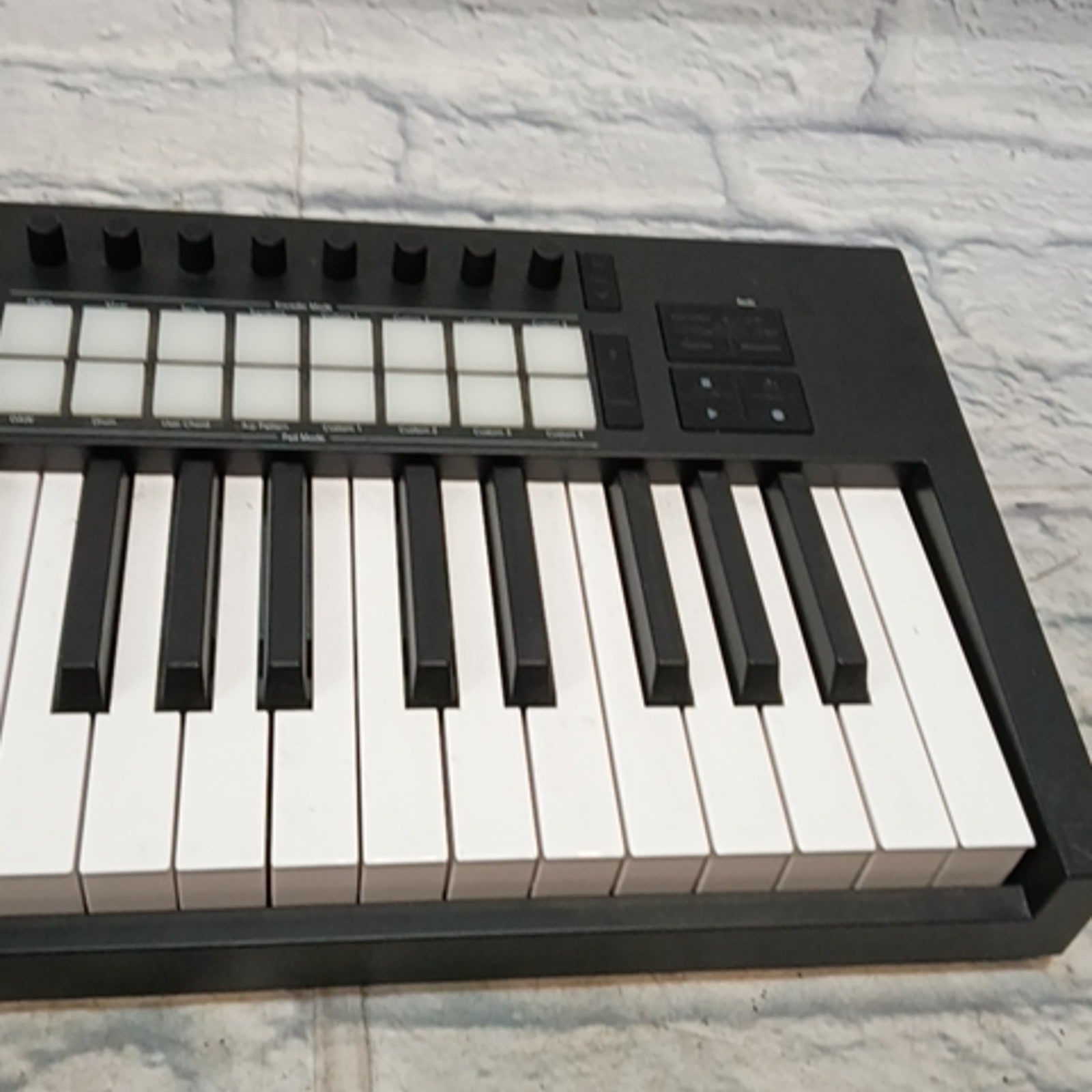 Novation Launchkey 49 MKIV