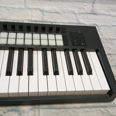 Novation Launchkey 49 MKIV