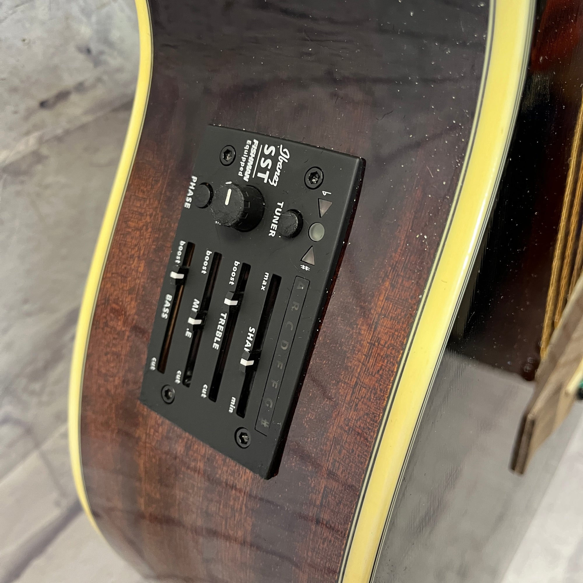 Ibanez AE10E-DVS 4 String Acoustic Bass with Hard Case