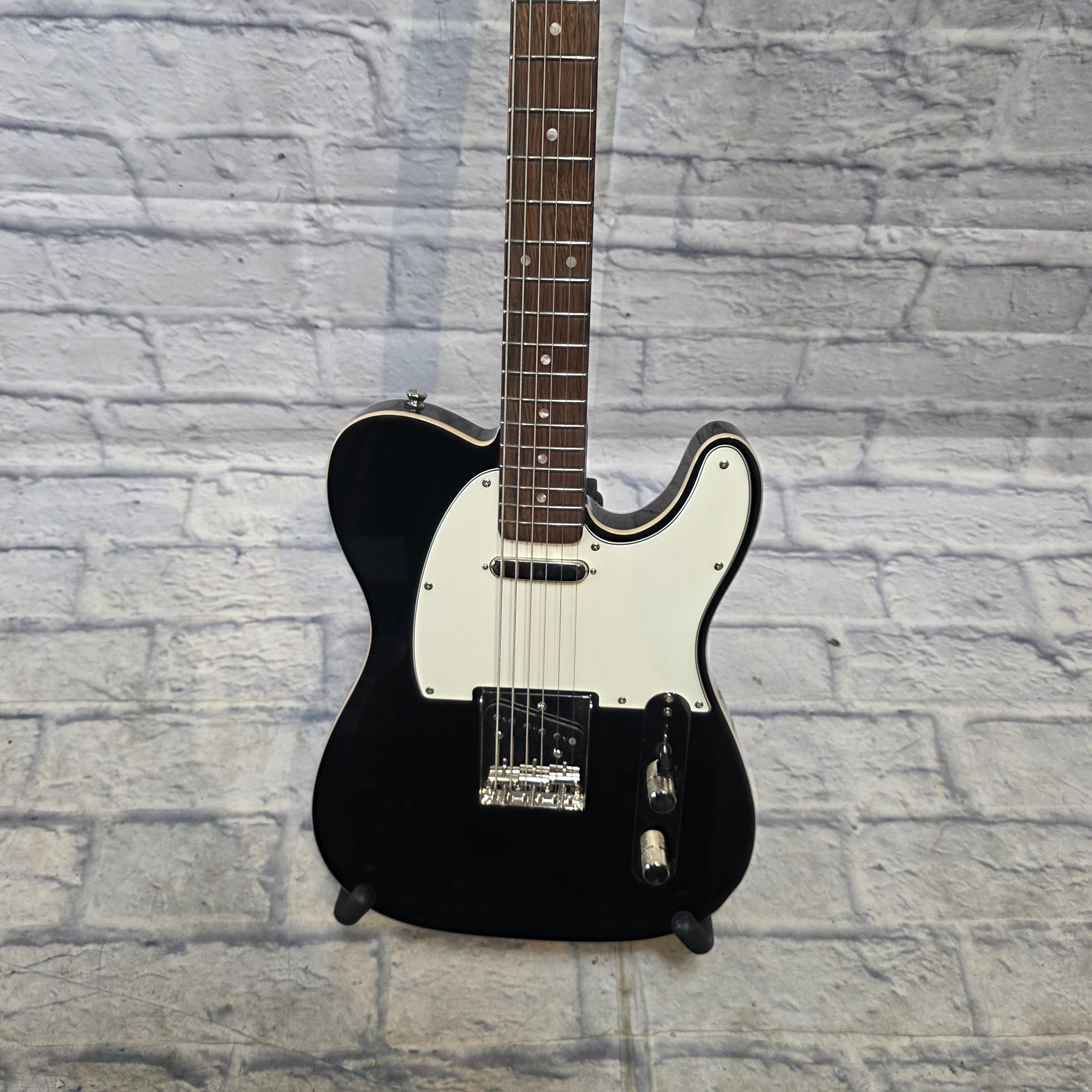 Fender 2024 Squier Classic Vibe Baritone  Electric Guitar