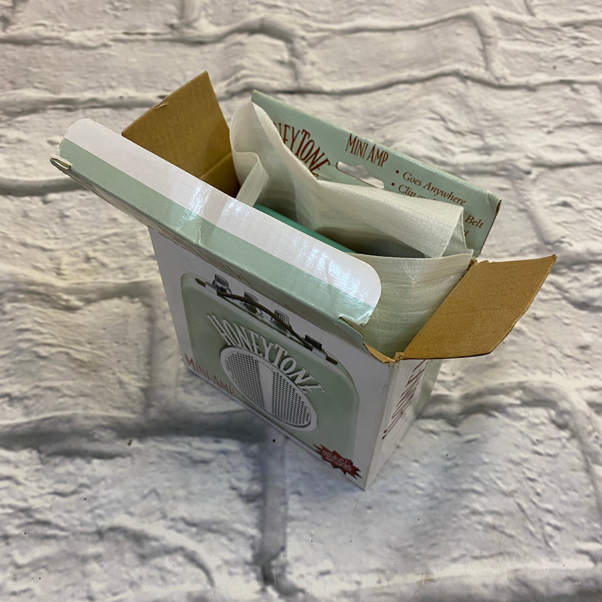 Danelectro Honeytone N-10 Mini Guitar Amp - Aqua