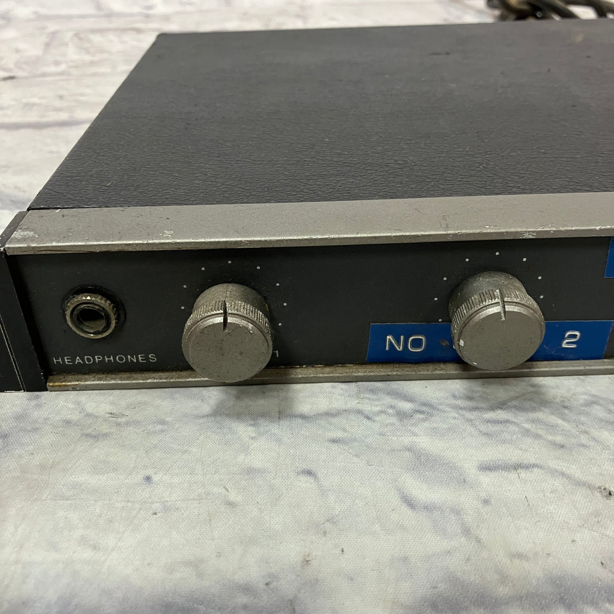 Crown D60 Rackmounted Power Amp