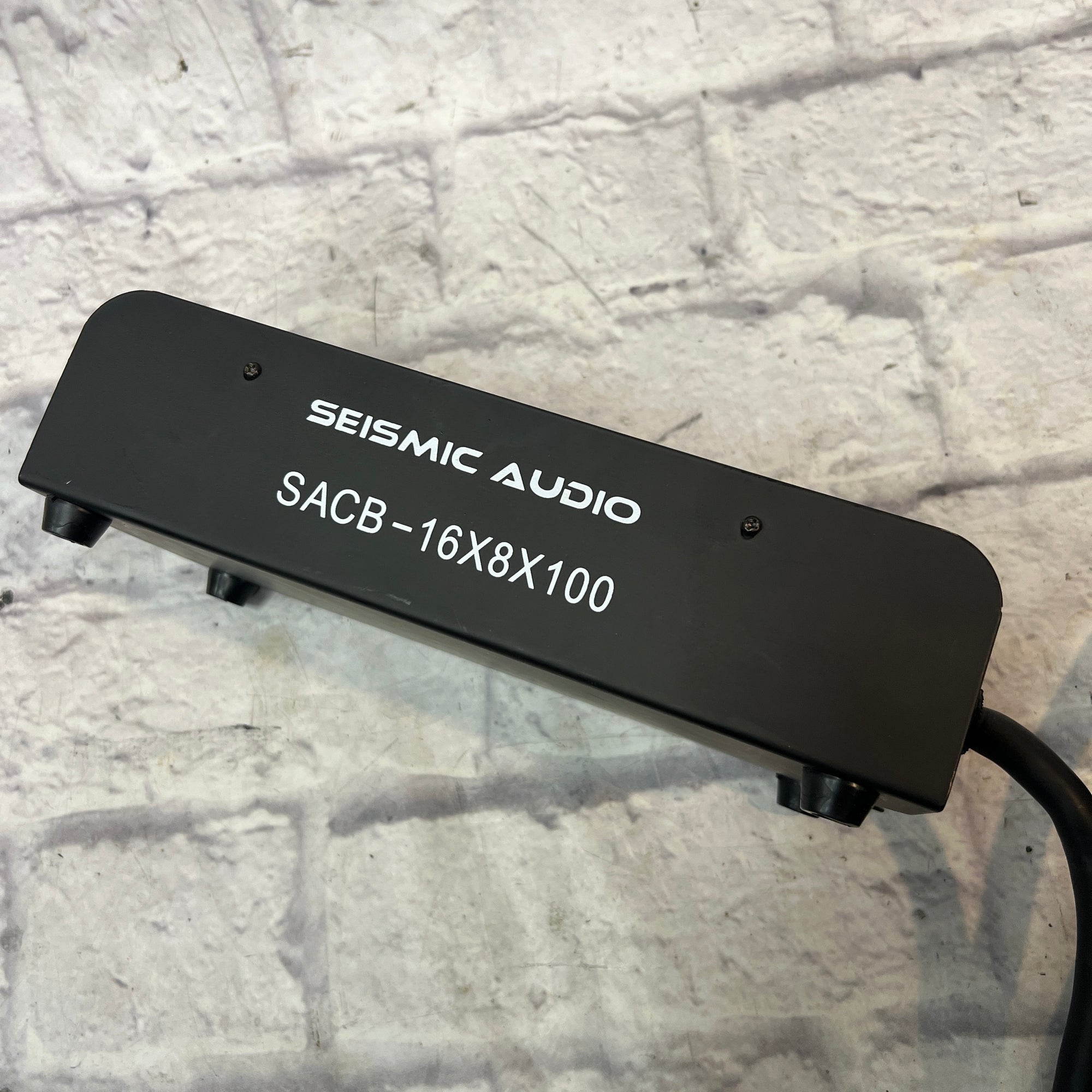 Seismic Audio SACB-16x8x100 Snake