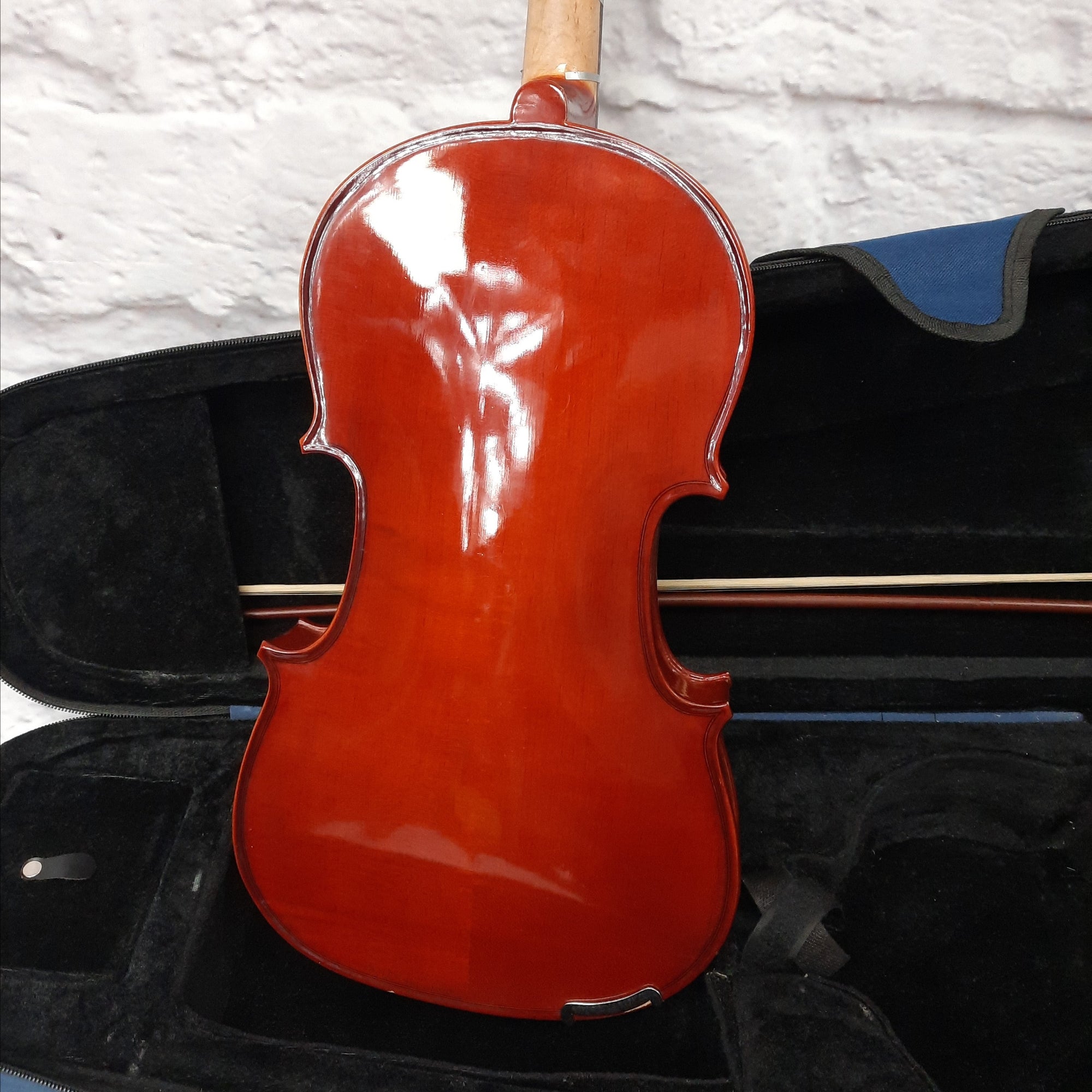 Oxford 15" Viola w/ Case and Bow - 44654