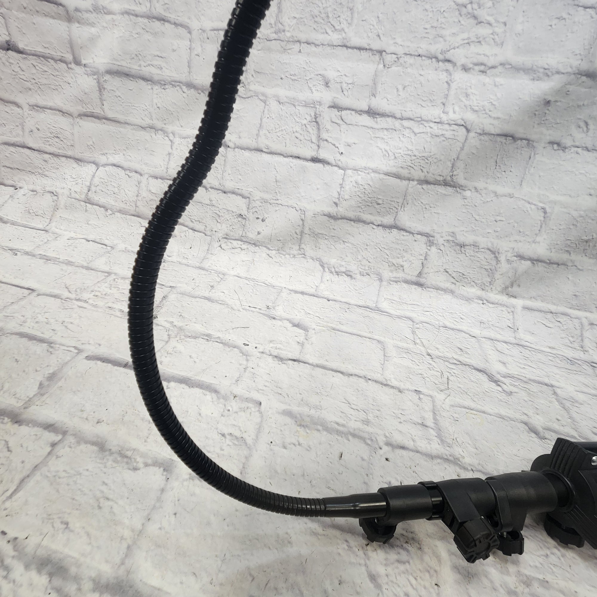 Unknown Gooseneck Microphone Stand with Tripod Base