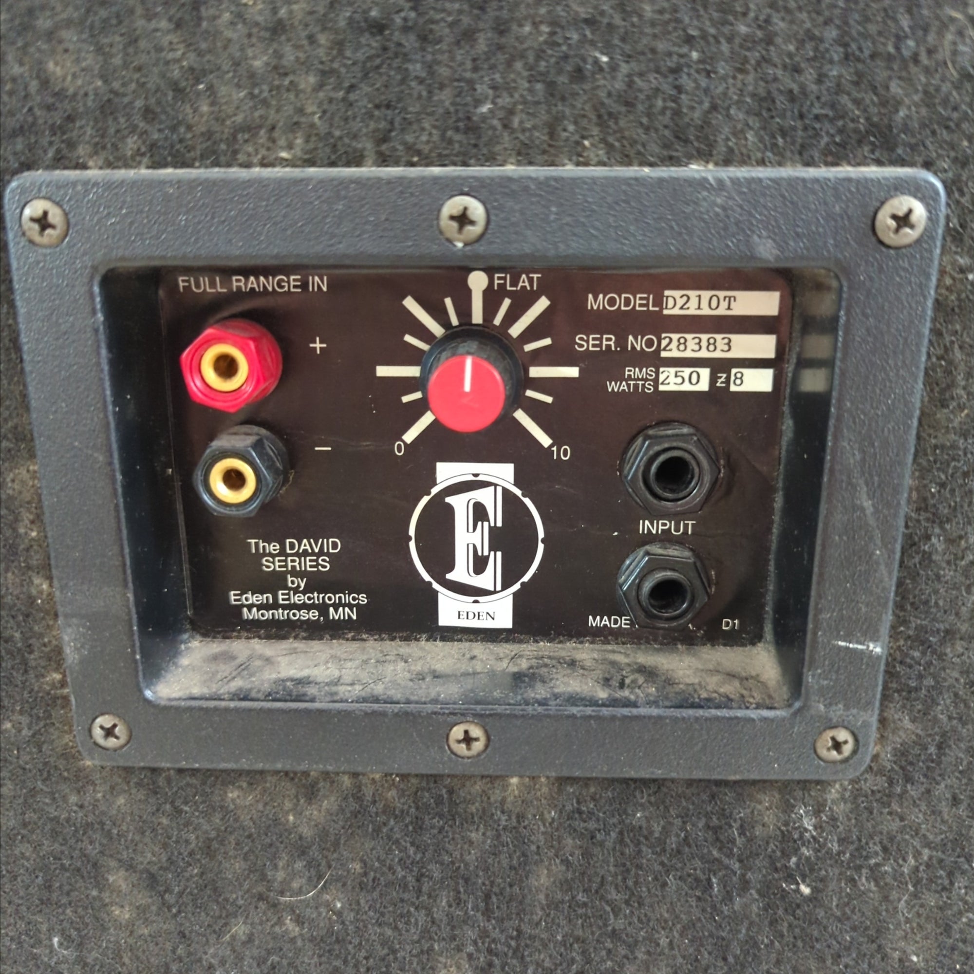 Eden D210XLT Bass Cab