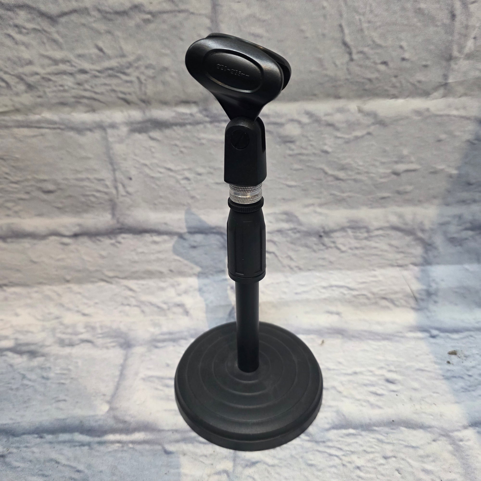 Unknown Desktop Microphone Stand Mic