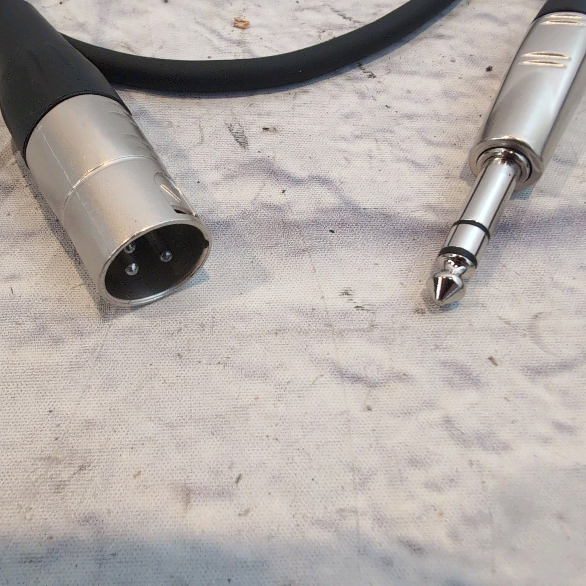 Hosa 3' XLR M to 1/4" TRS M Audio Cable