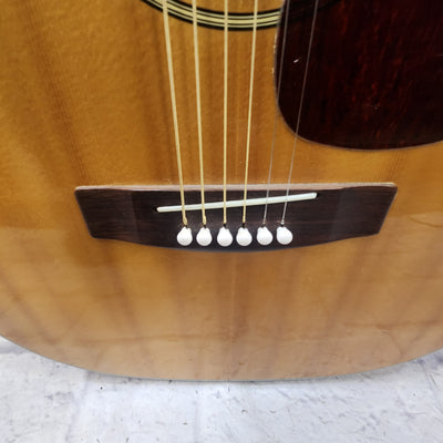 Yamaha FG200 Acoustic Guitar